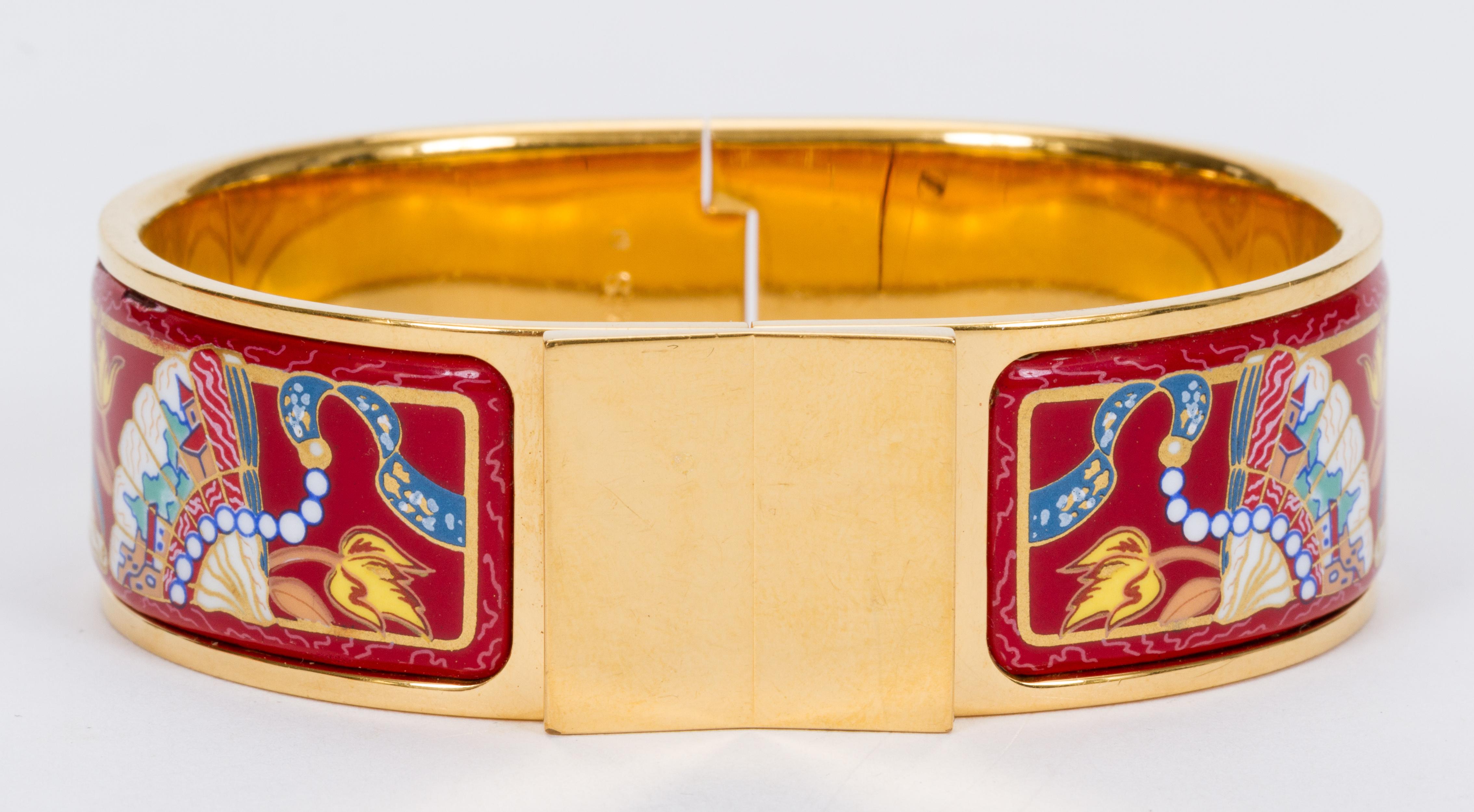Hermès Hinged Red Enamel Cuff Bracelet In Good Condition In West Hollywood, CA