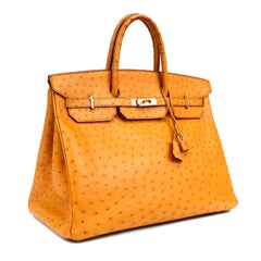 Hermès Honey Ostrich 40 cm Birkin with Gold Hardware