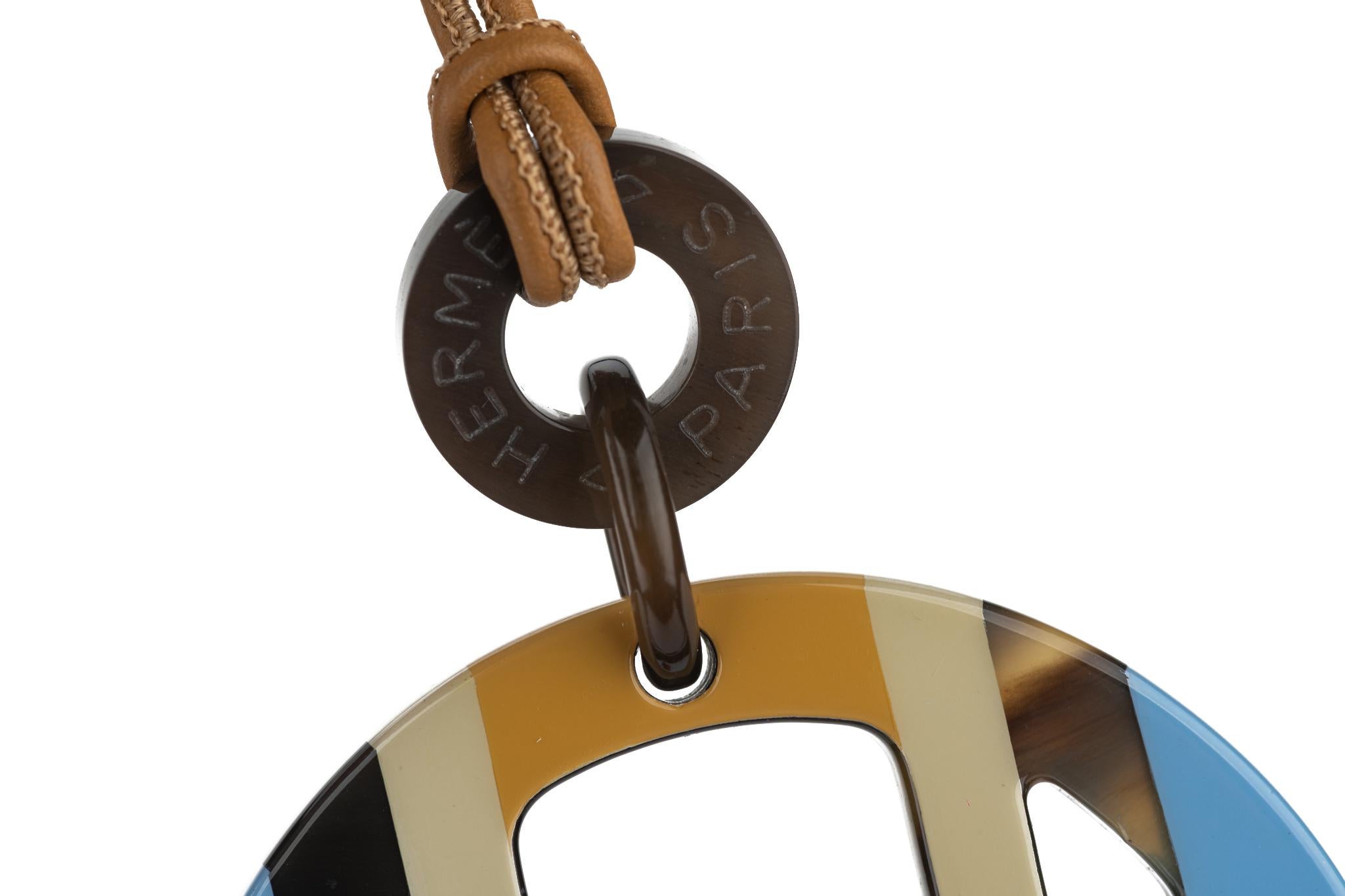 Collier à pendentifs en corne Hermès 1
