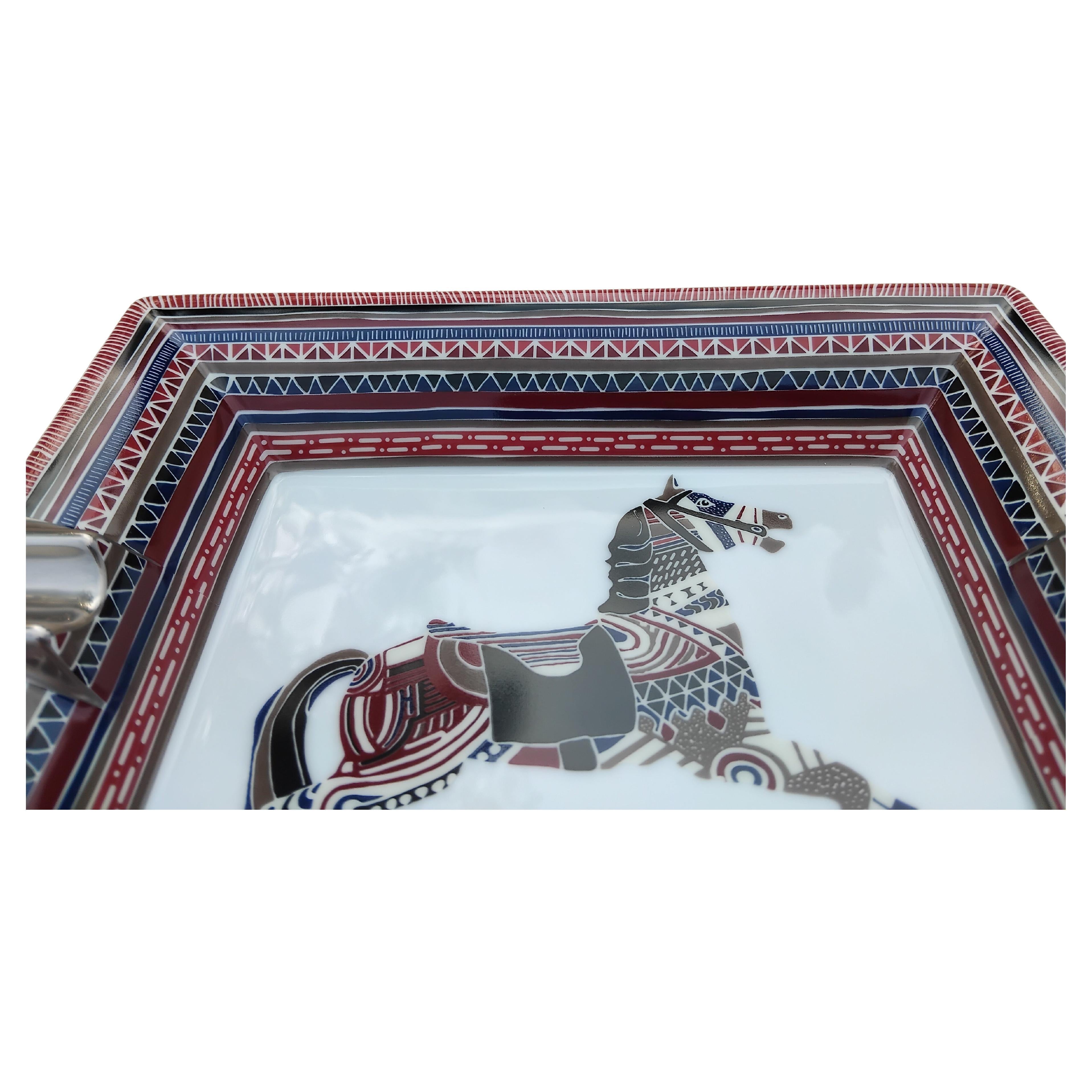 Cenicero para puros Hermès Caballo Bandeja de cambio Porcelana Platino en venta 2