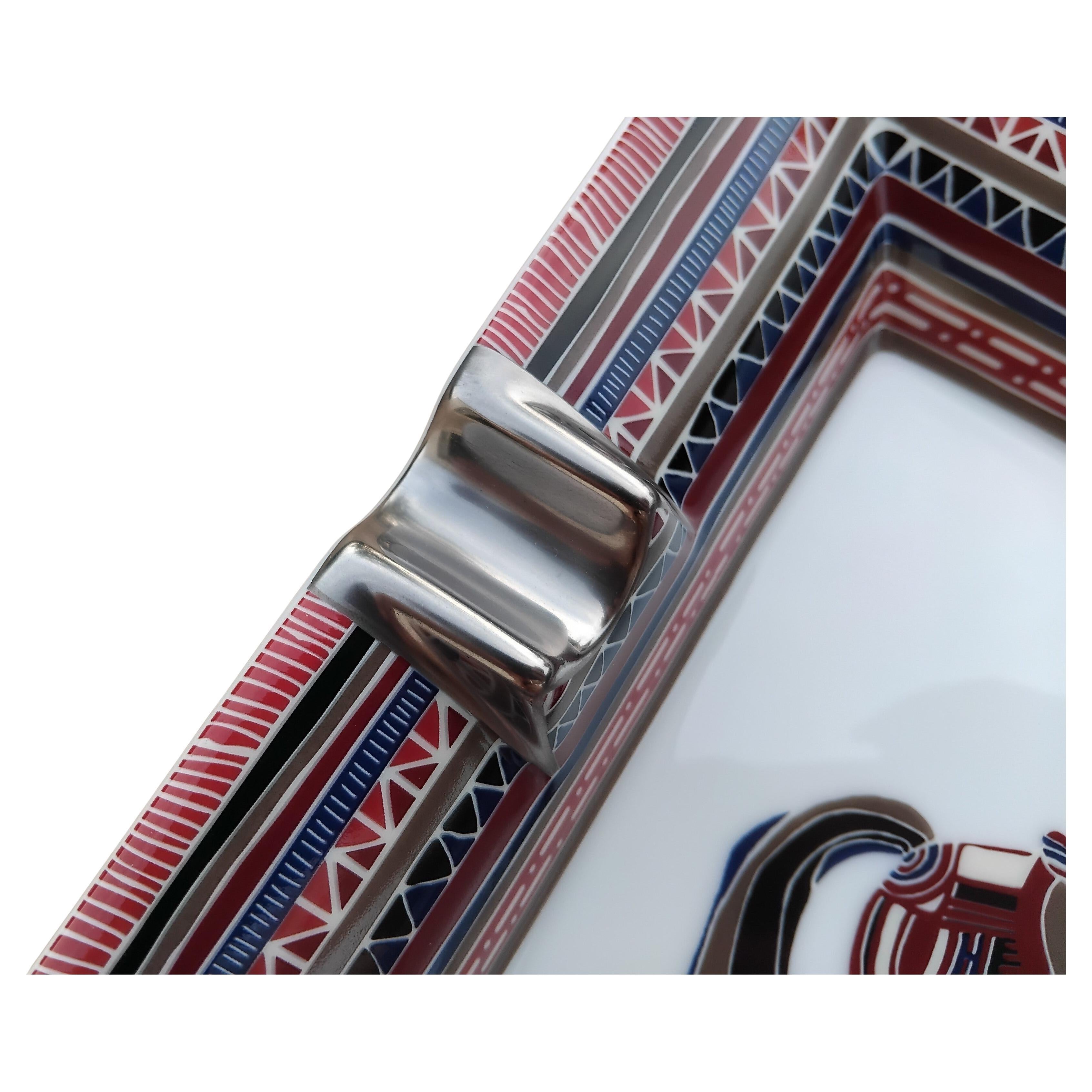 Cenicero para puros Hermès Caballo Bandeja de cambio Porcelana Platino en venta 3