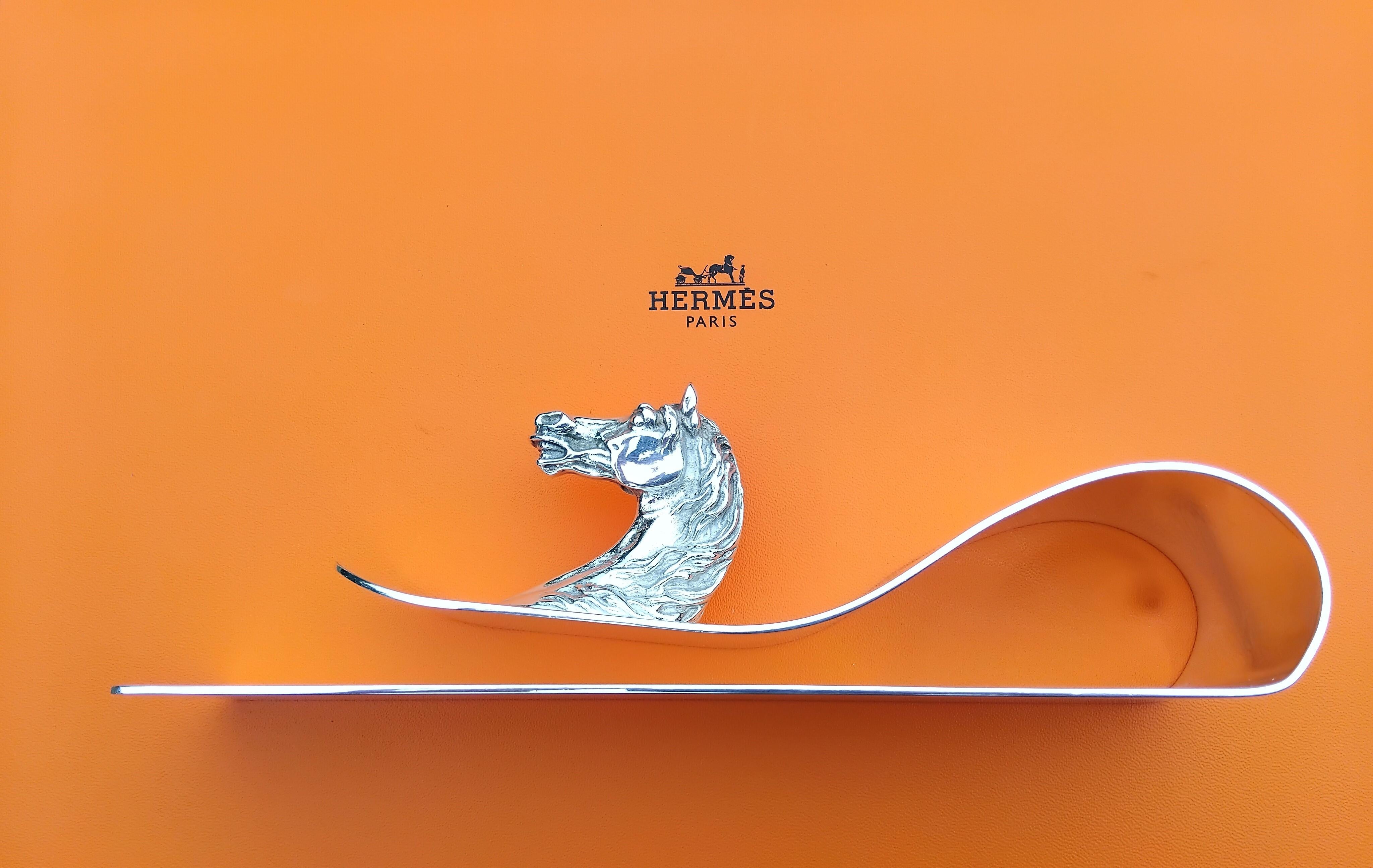 Hermès Pferdekopf Vintage Paper Clip von Ravinet d'Enfert Equestrian Texas (Blau) im Angebot
