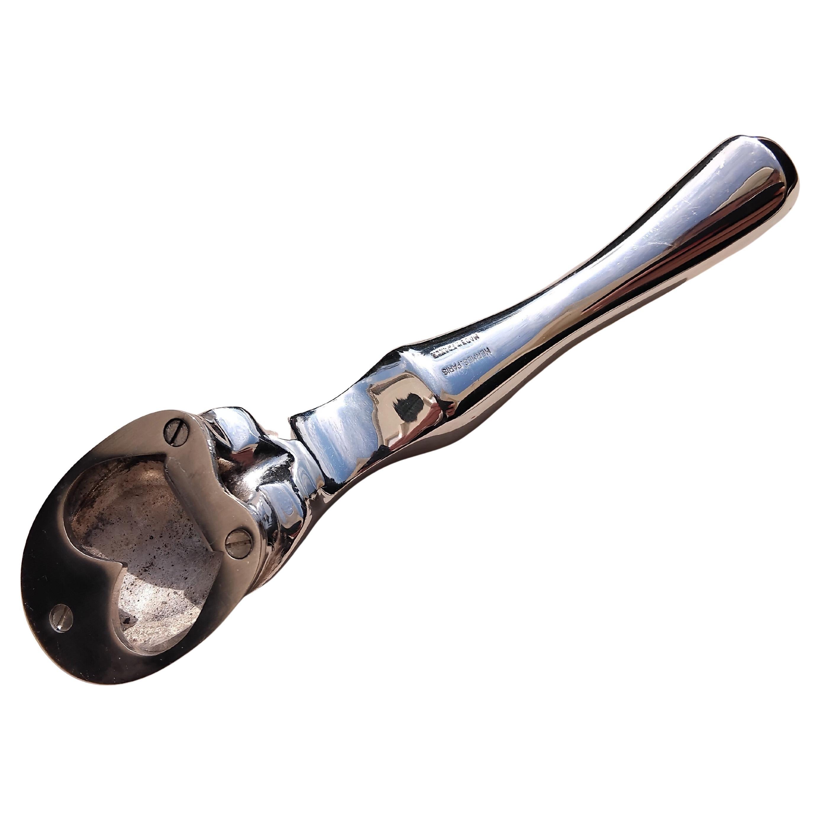 Hermès Horse Leg Shaped Bottle Opener Horseshoe in vendita 8