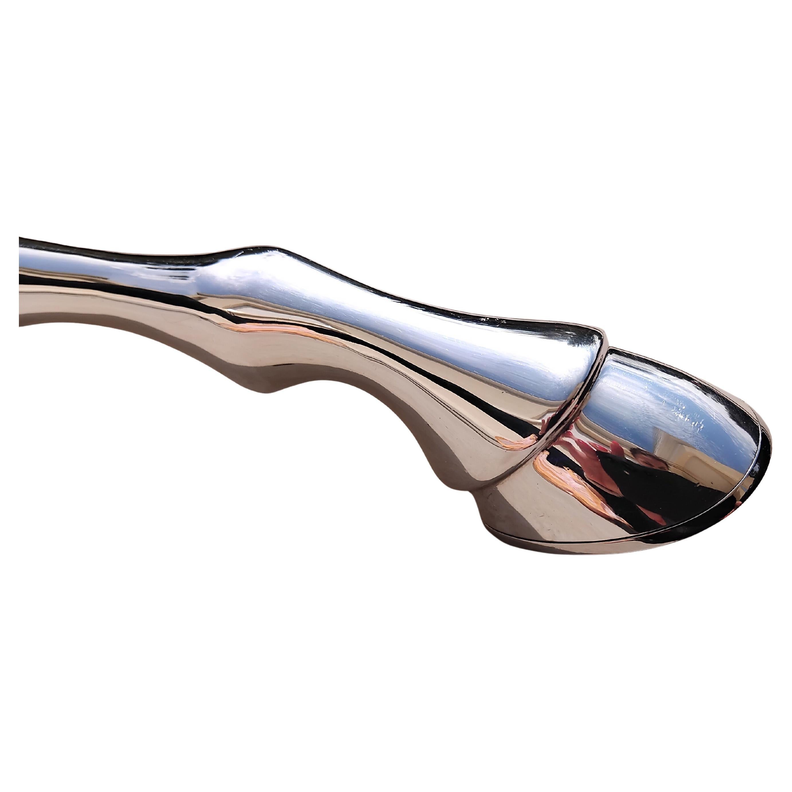 Hermès Horse Leg Shaped Bottle Opener Horseshoe in vendita 9