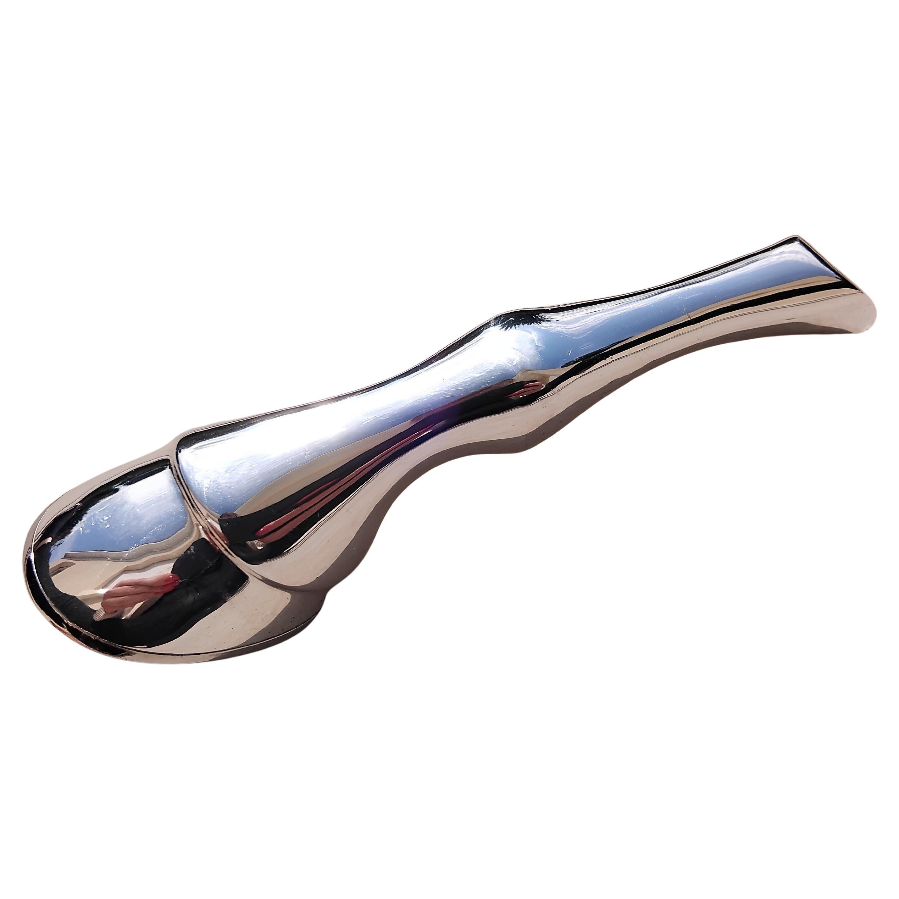 Hermès Horse Leg Shaped Bottle Opener Horseshoe in vendita 10