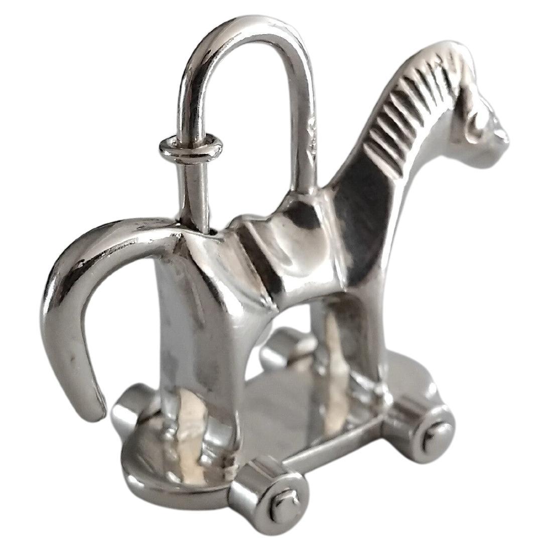 Hermès Horse On Wheels Padlock Charm for Kelly Birkin Special Issue 2000 For Sale 6