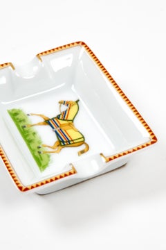Mini Cenicero Organizador de Porcelana Caballo Hermes