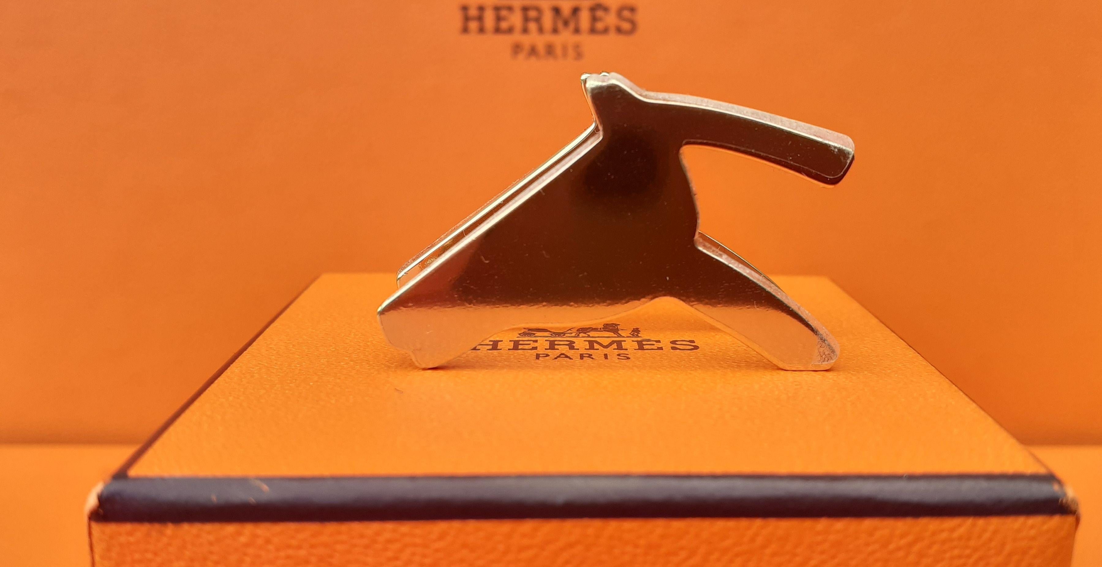 Hermès Horse's Head Pattern Scarf Ring in Permabrass 3