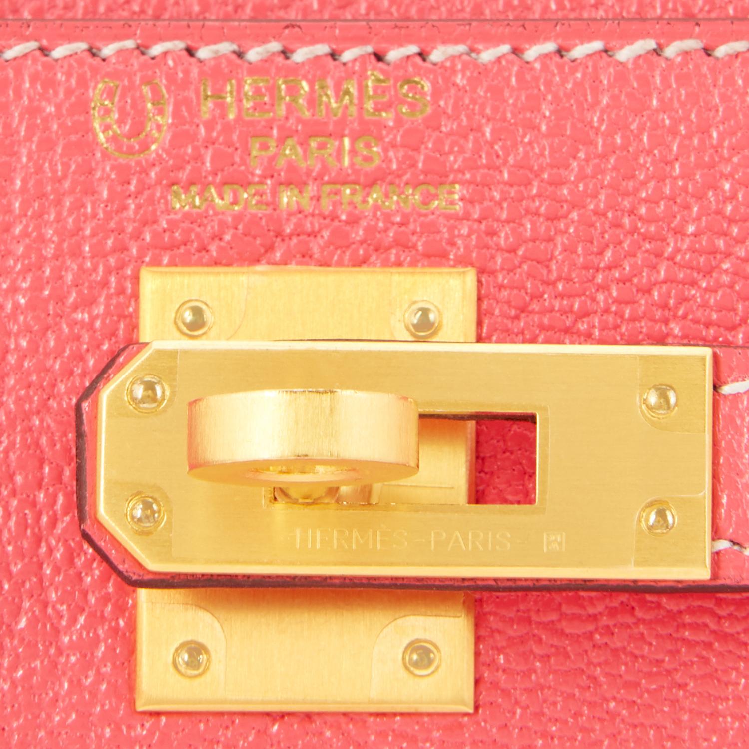 Hermes HSS Kelly 25cm Rose Lipstick Gris Perle Pink Grey Gold VIP EXCLUSIVE
World exclusive! Custom VIP Bi-Color Special Order.
Brand New in Box.  Store Fresh. Pristine Condition (with plastic on hardware)
Perfect gift! Comes full set with shoulder