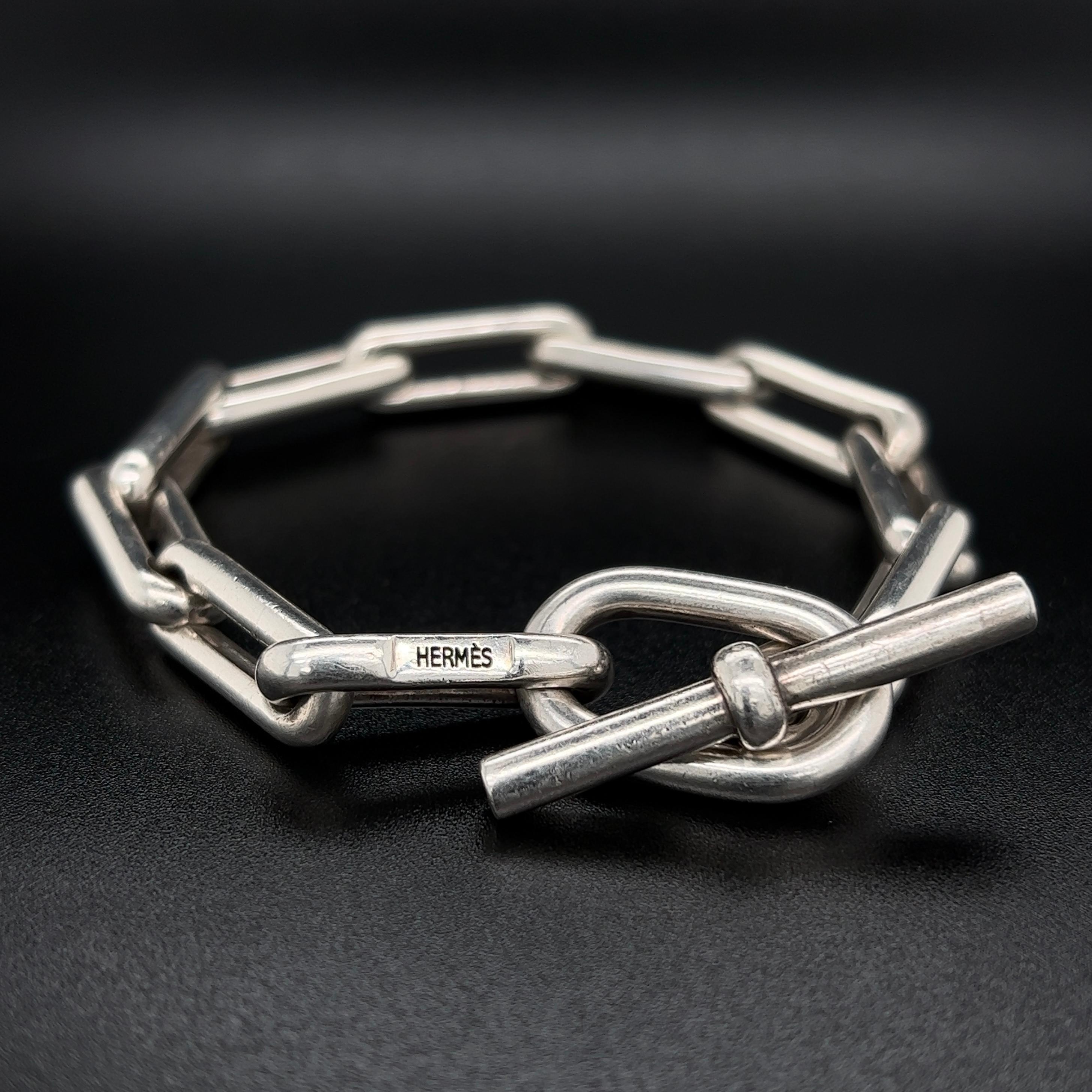 Awesome Chunky continuous Sterling Silver Open Link Toggle Bracelet, signed: measuring approx. 8.25” long. Signed: HERMES. Chic and Classic...A piece you'll turn to time and again! A Timeless Hermes Favorite! 
