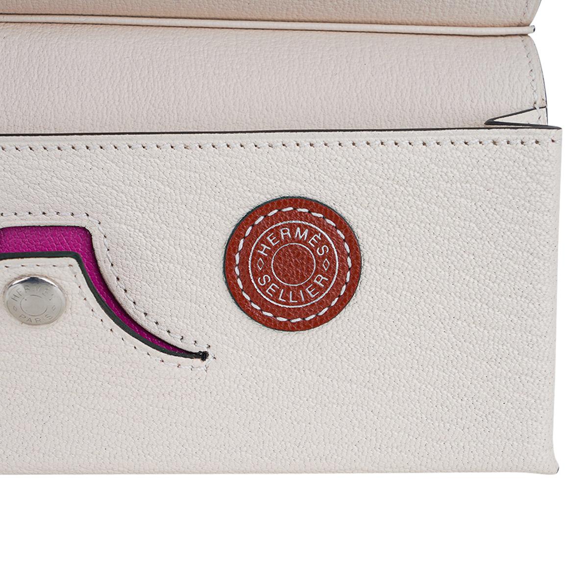 Hermes In The Loop Wink Brillenetui Nata / Magnolia Chevre Leder im Angebot 2