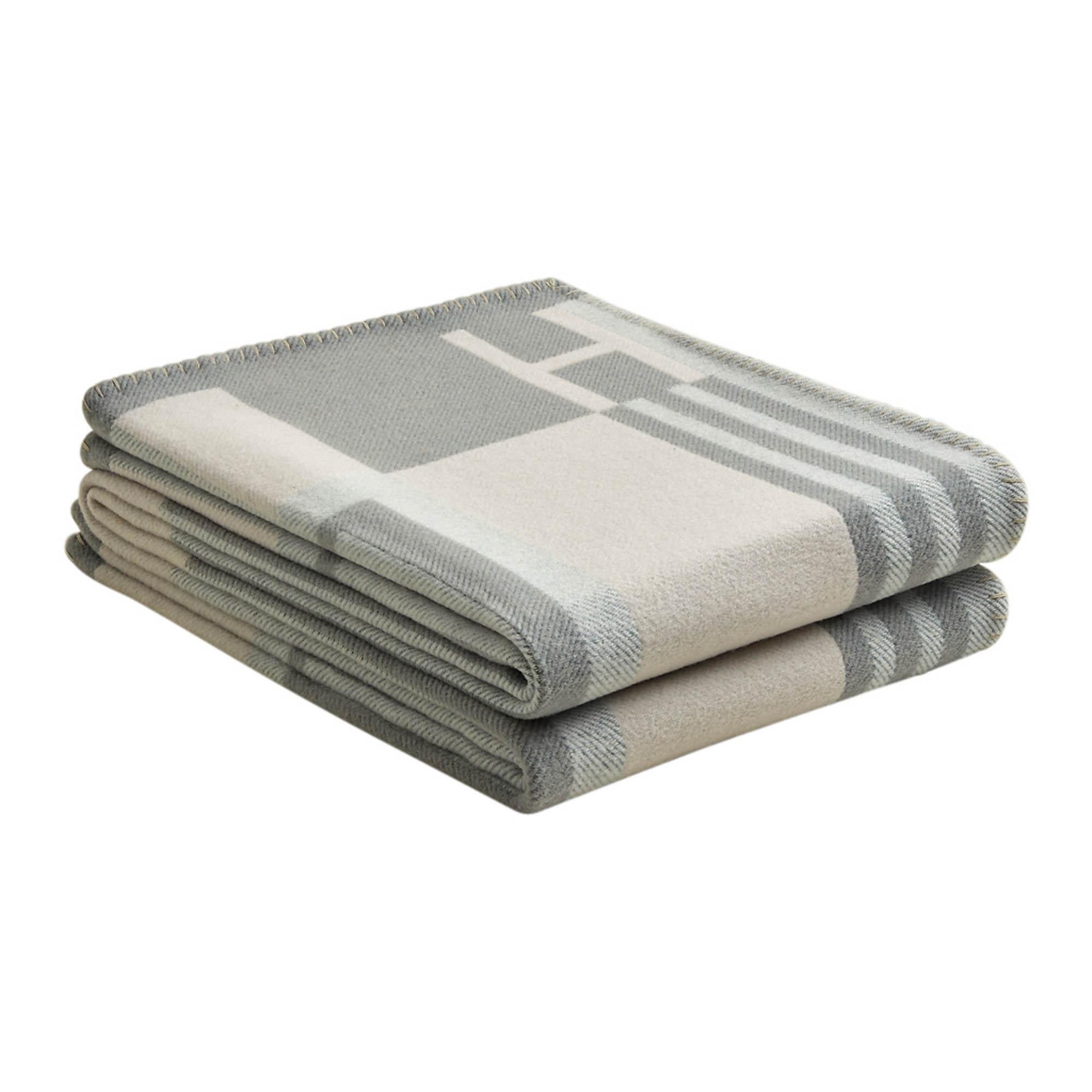 Hermes Ithaque Blanket Gris Perle Wool and Cashmere In New Condition In Miami, FL