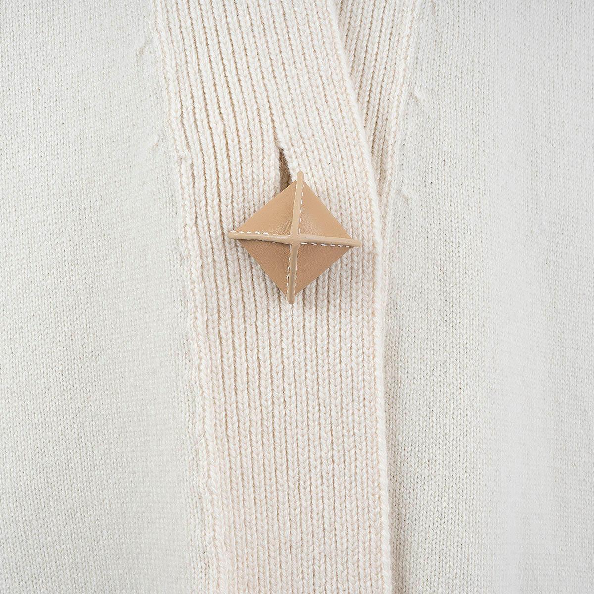 HERMES ivory cashmere PYRAMID BUTTON LONG KNIT Coat Jacket 34 XS For Sale 2