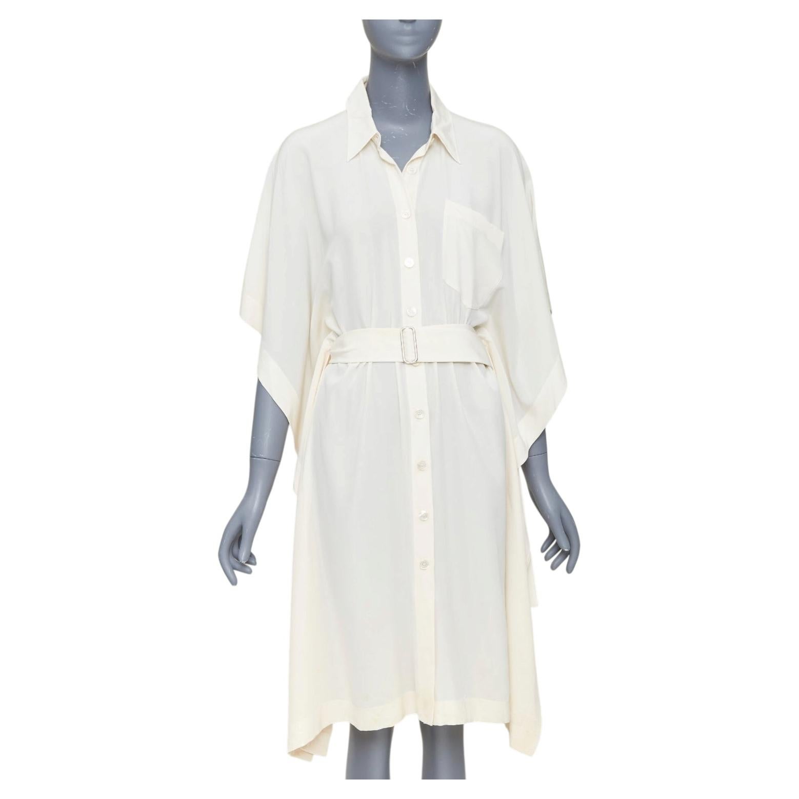 HERMES Kimono-Hemdkleid aus elfenbeinfarbener Seide mit Kaftanärmeln und Gürtel, Größe FR40 S