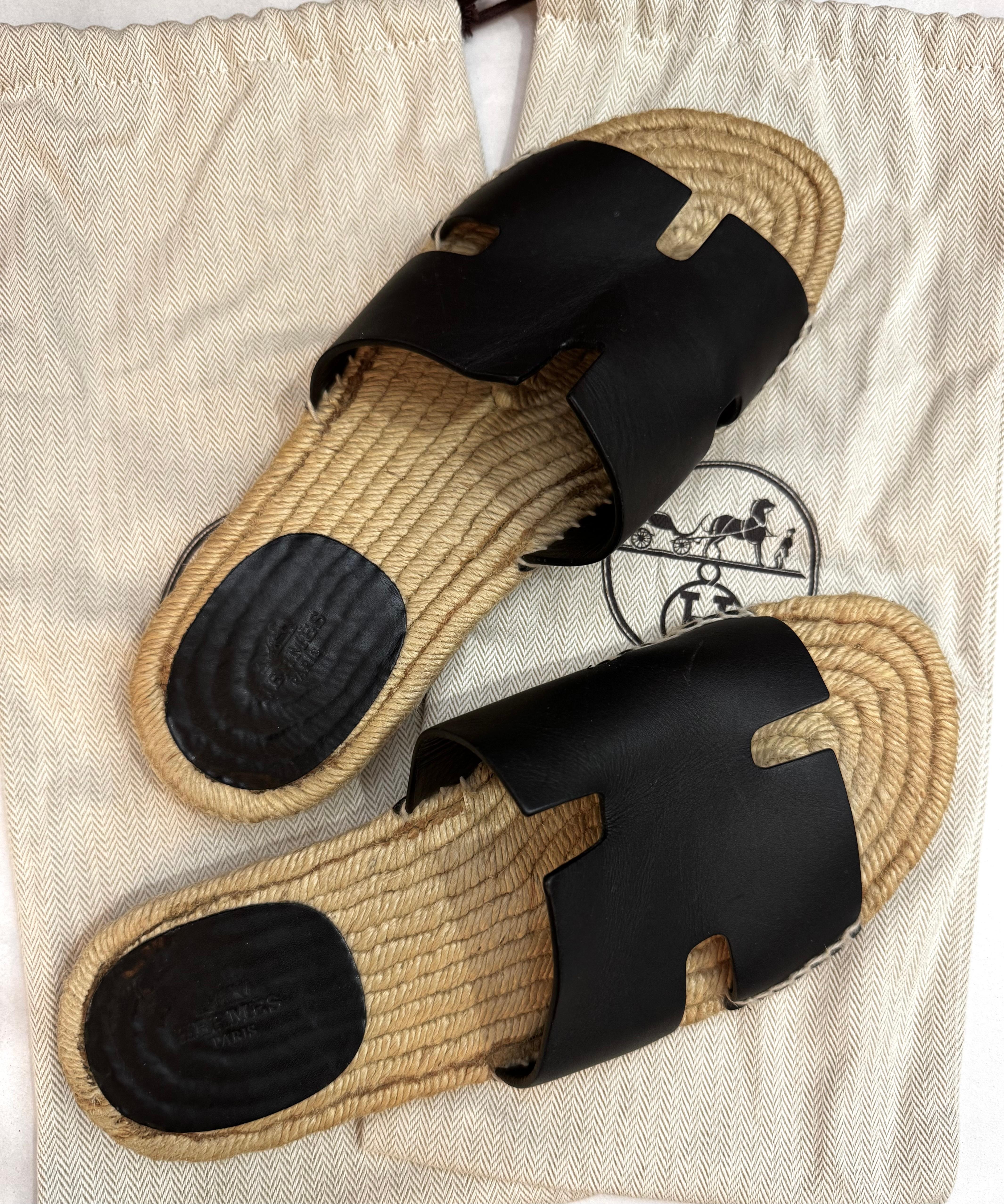 HERMES Izmir Leather Sandles Black Mens 41 In Good Condition For Sale In Bangkok, TH