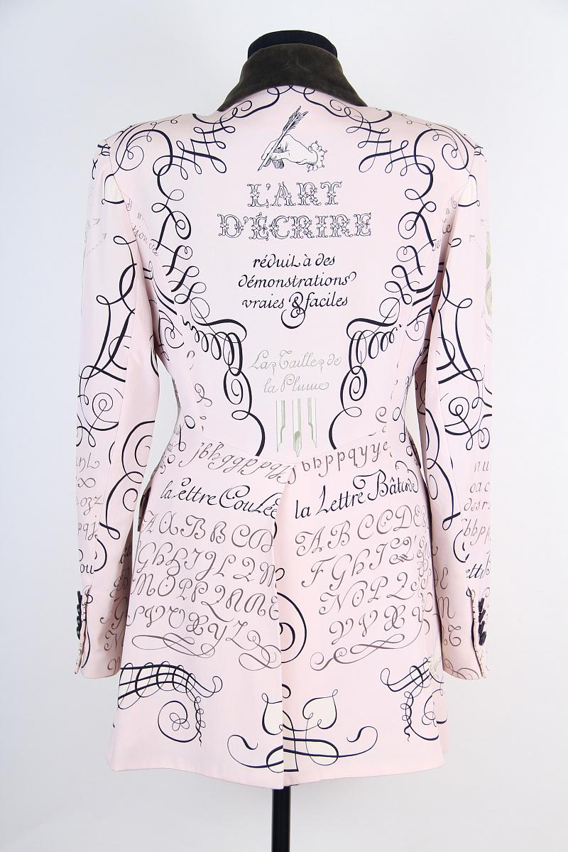 Hermes Jacket Vintage L’Art D’Ecrire Silk Print For Sale 5