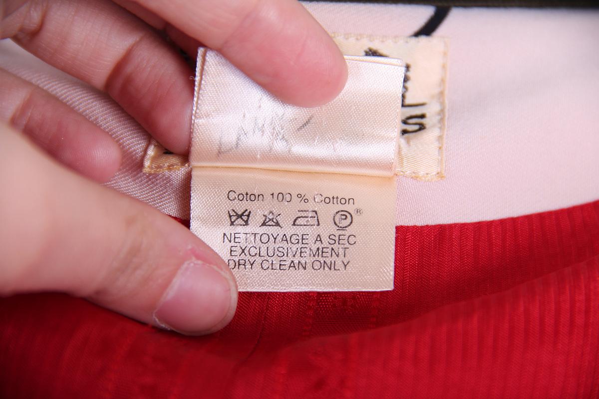 Hermes Jacket Vintage L’Art D’Ecrire Silk Print For Sale 7
