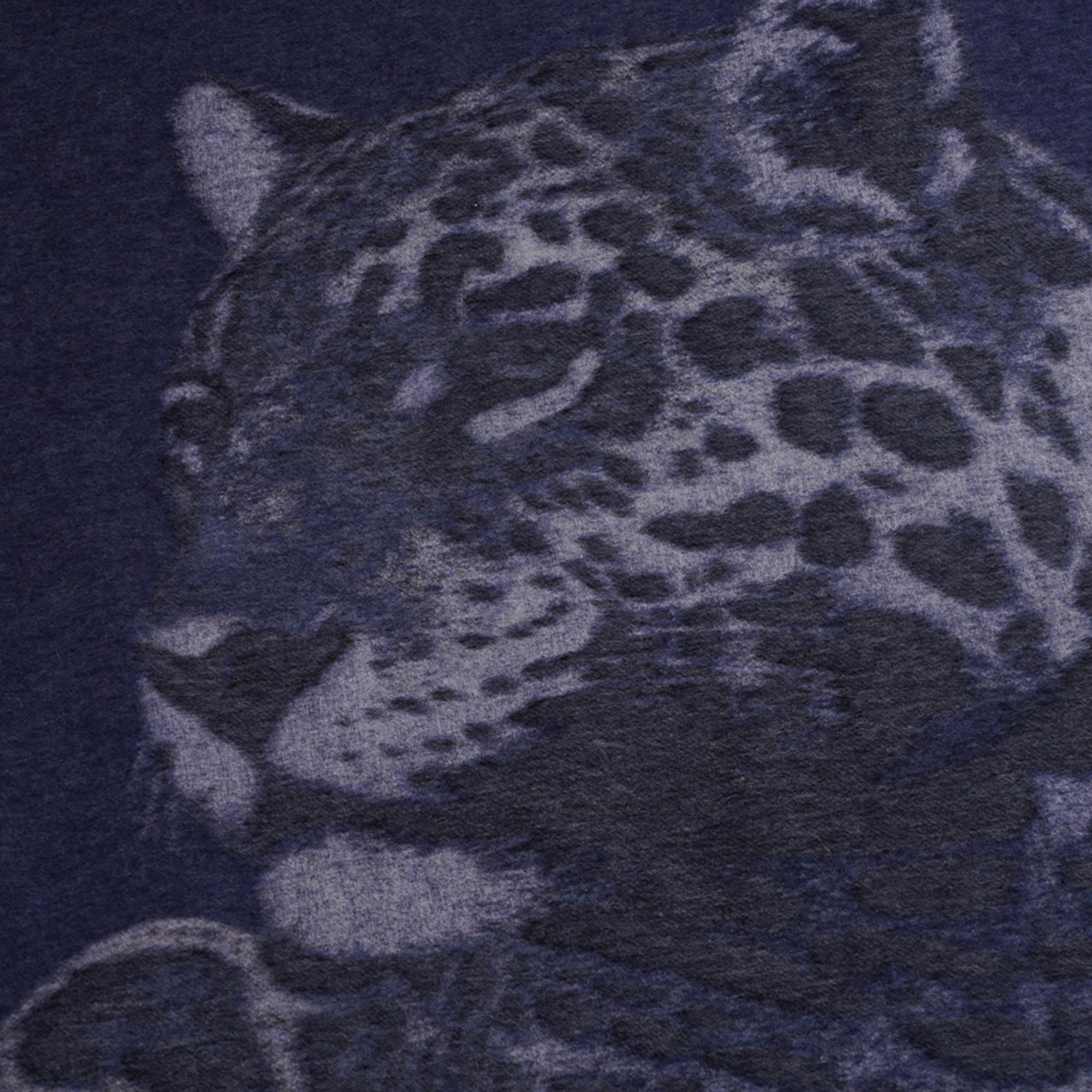 Noir Couverture Jaguars Du Bresil d'Hermès en cachemire bleu, neuve avec boîte en vente