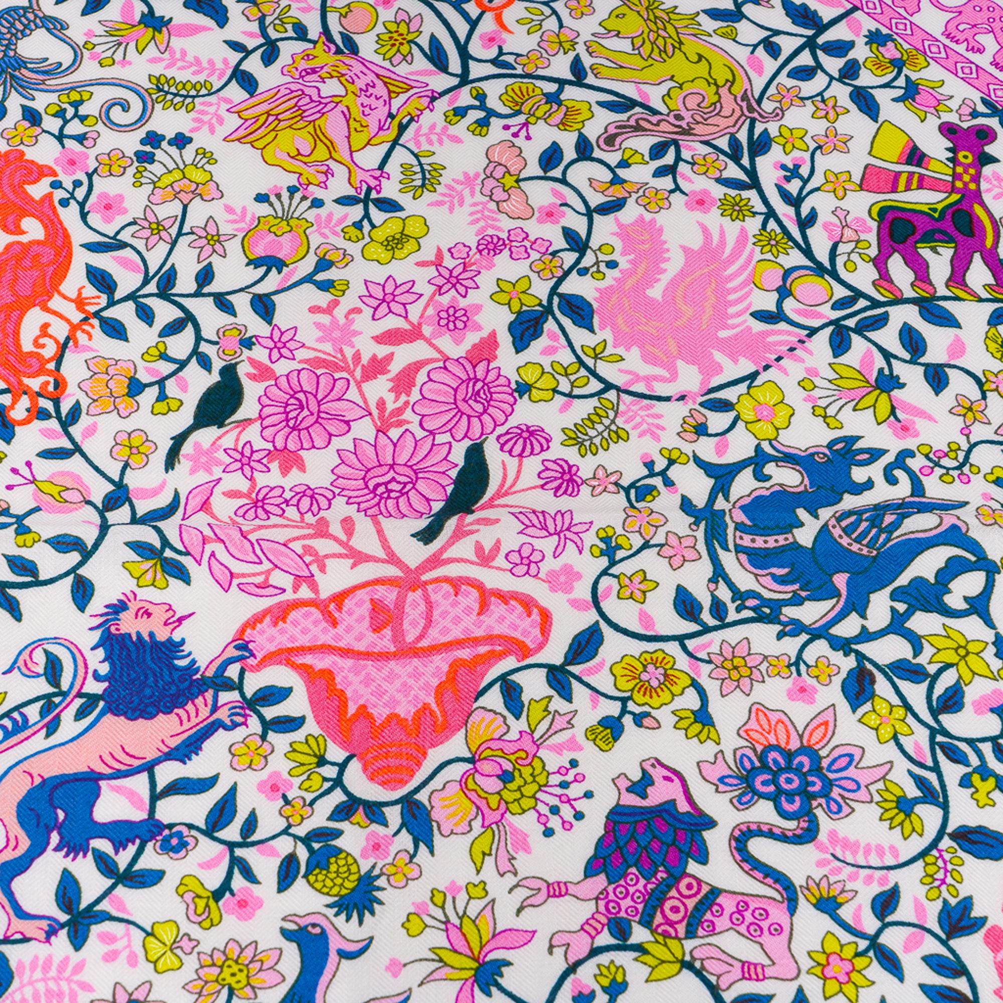 Beige Châle Hermès Jardins de Soie Rose Bonbon /Jaune 140, neuf avec boîte en vente