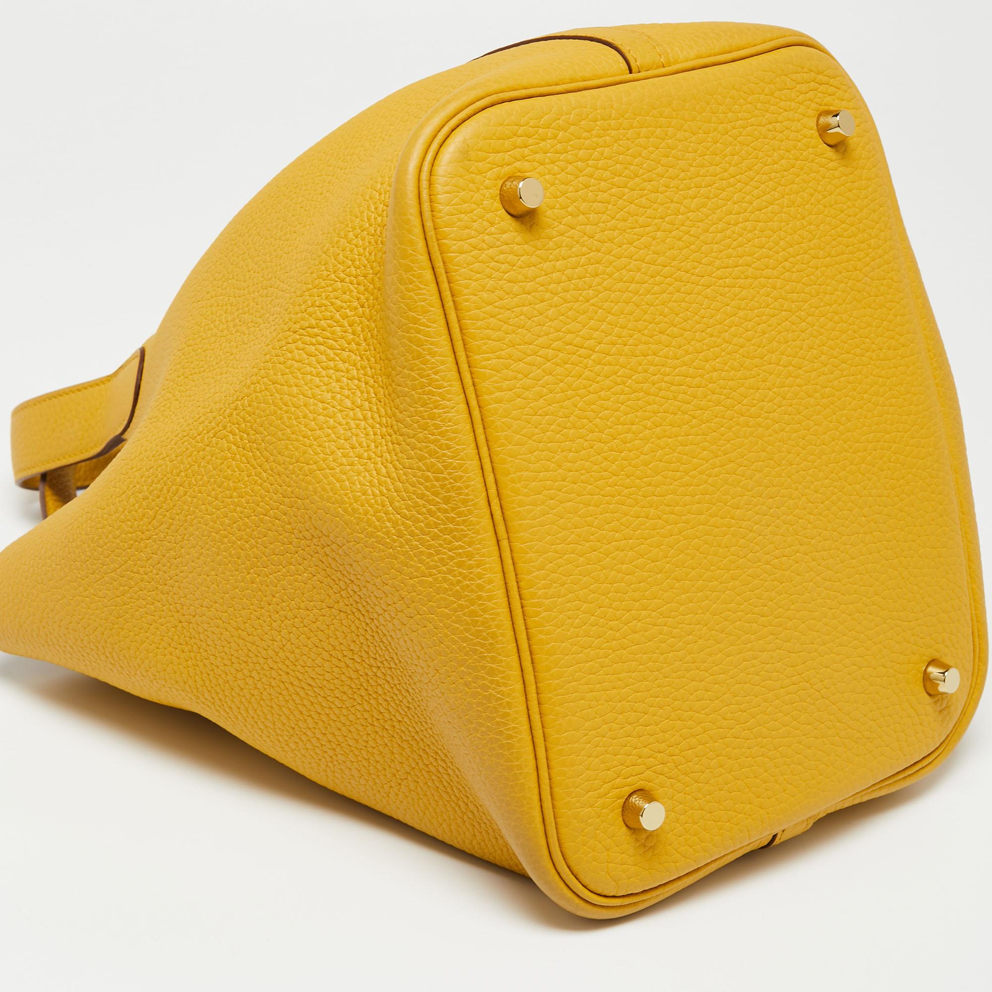 Hermès Jaune Ambre Togo Leather Picotin Lock 22 Bag 4