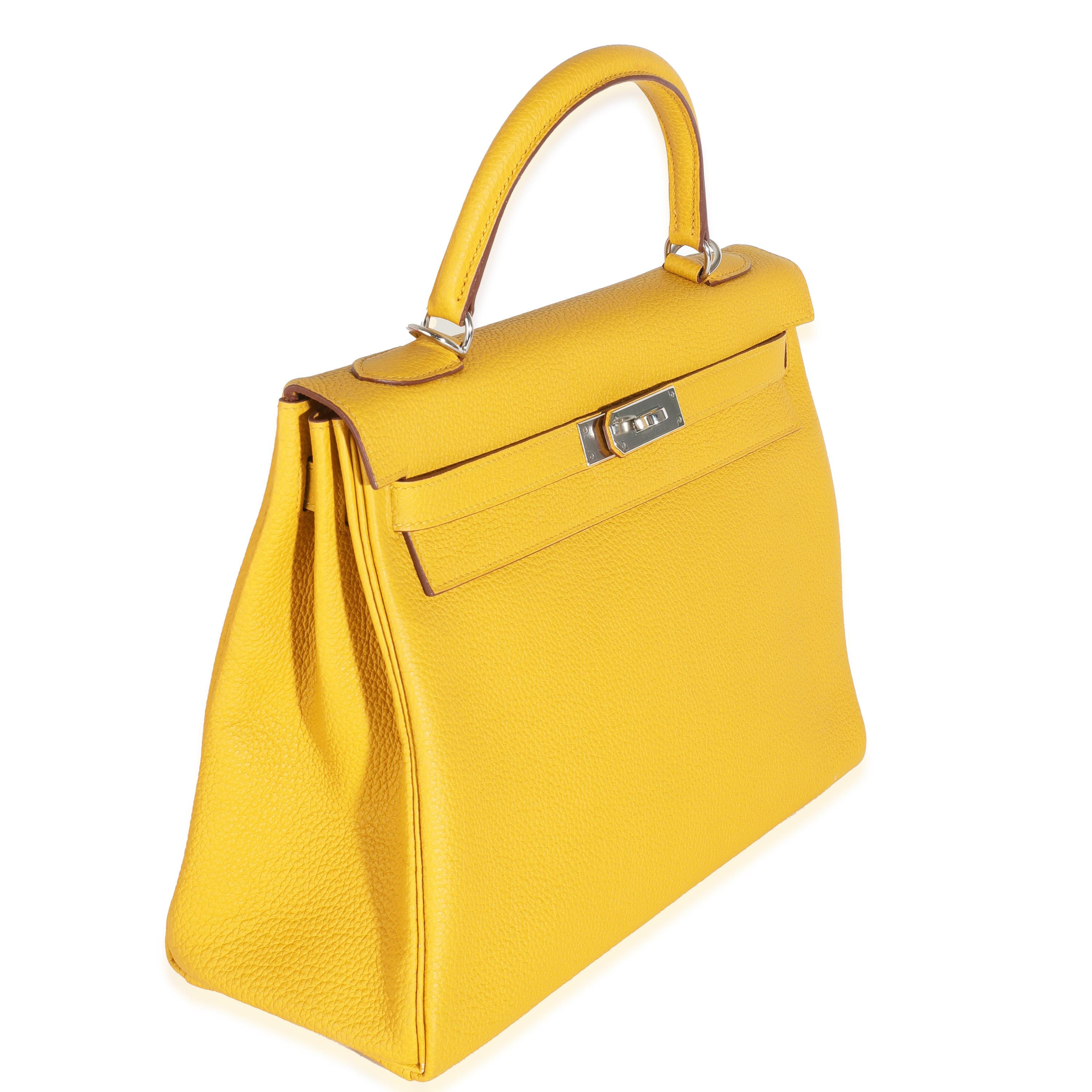 Hermès Jaune Ambre Togo Retourne Kelly 32 PHW Excellent état - En vente à New York, NY