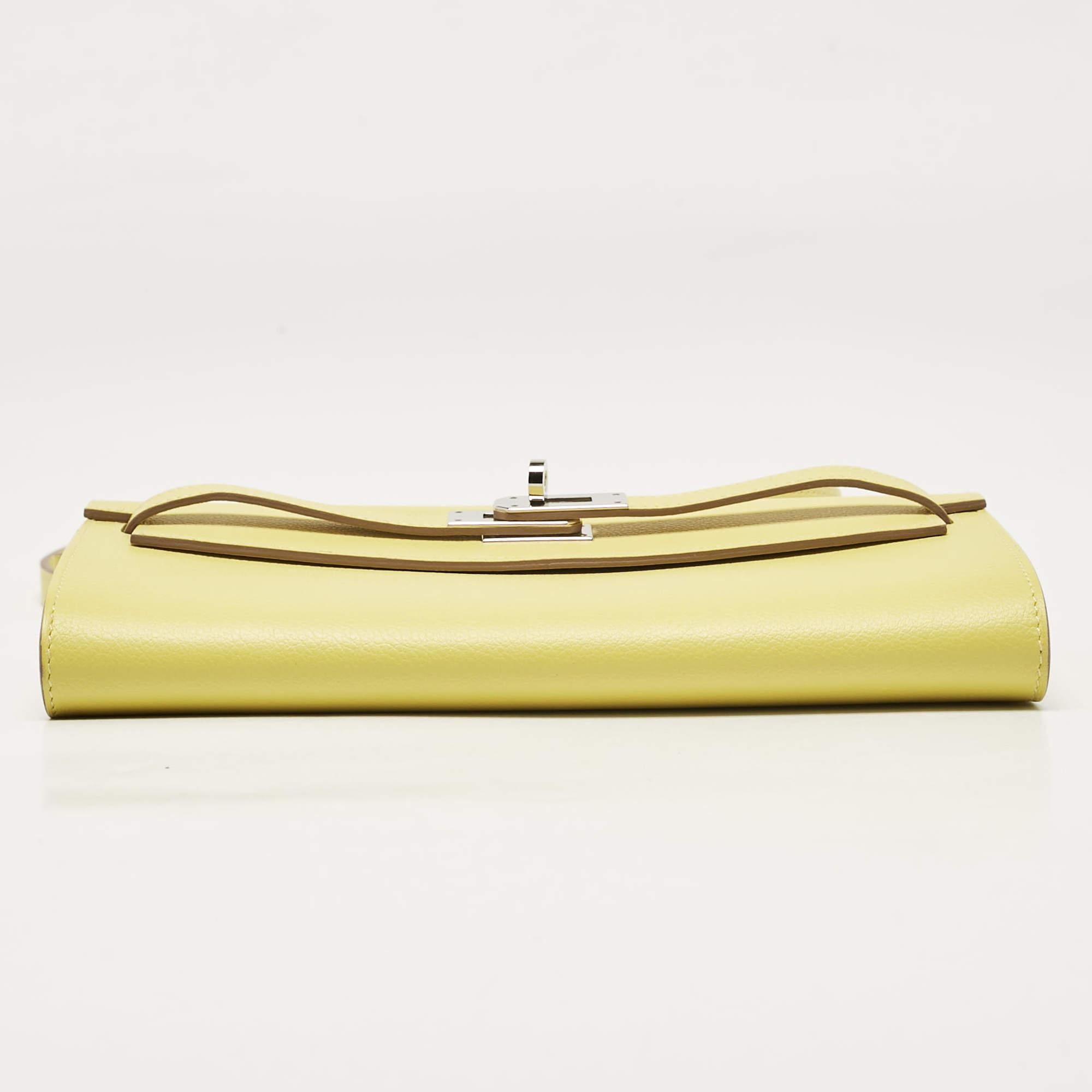 Hermès Jaune Citron Evercolor Portefeuille Kelly To Go en cuir en vente 1