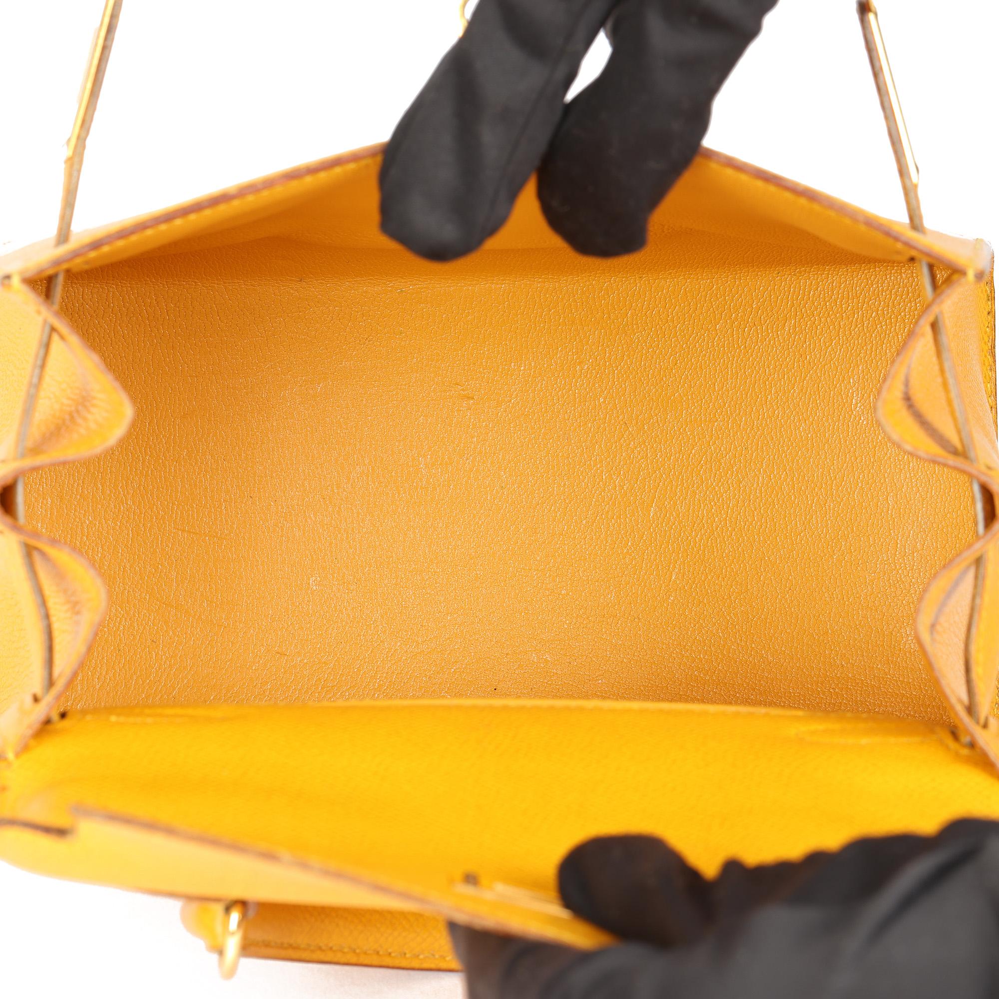 Hermès Jaune Courchevel Pelle Kelly 20cm Sellier in vendita 5
