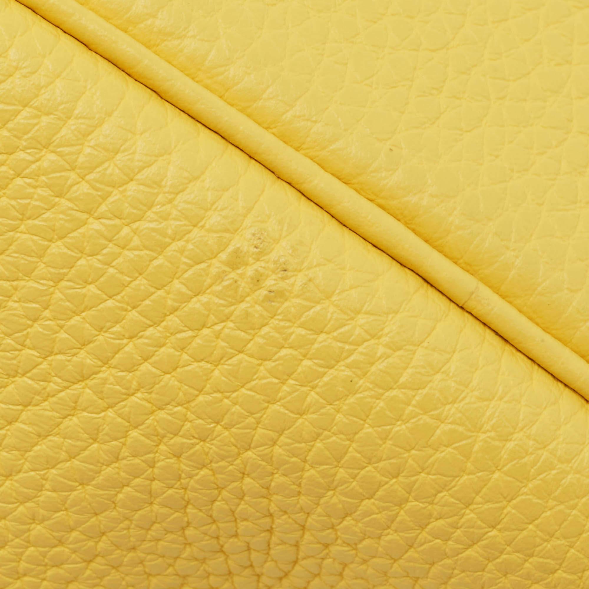 Hermes Jaune de Naples Taurillon Clemence Leder Picotin Lock 18 Tasche im Angebot 1