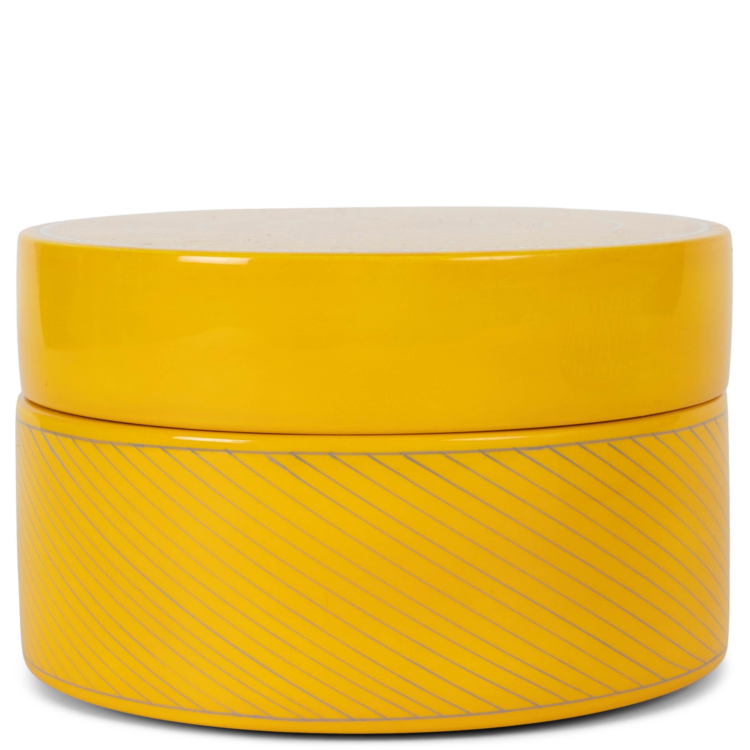 HERMES Jaune d'Or madera lacada amarilla CAJA PEQUEÑA SOLEIL D'HERMES