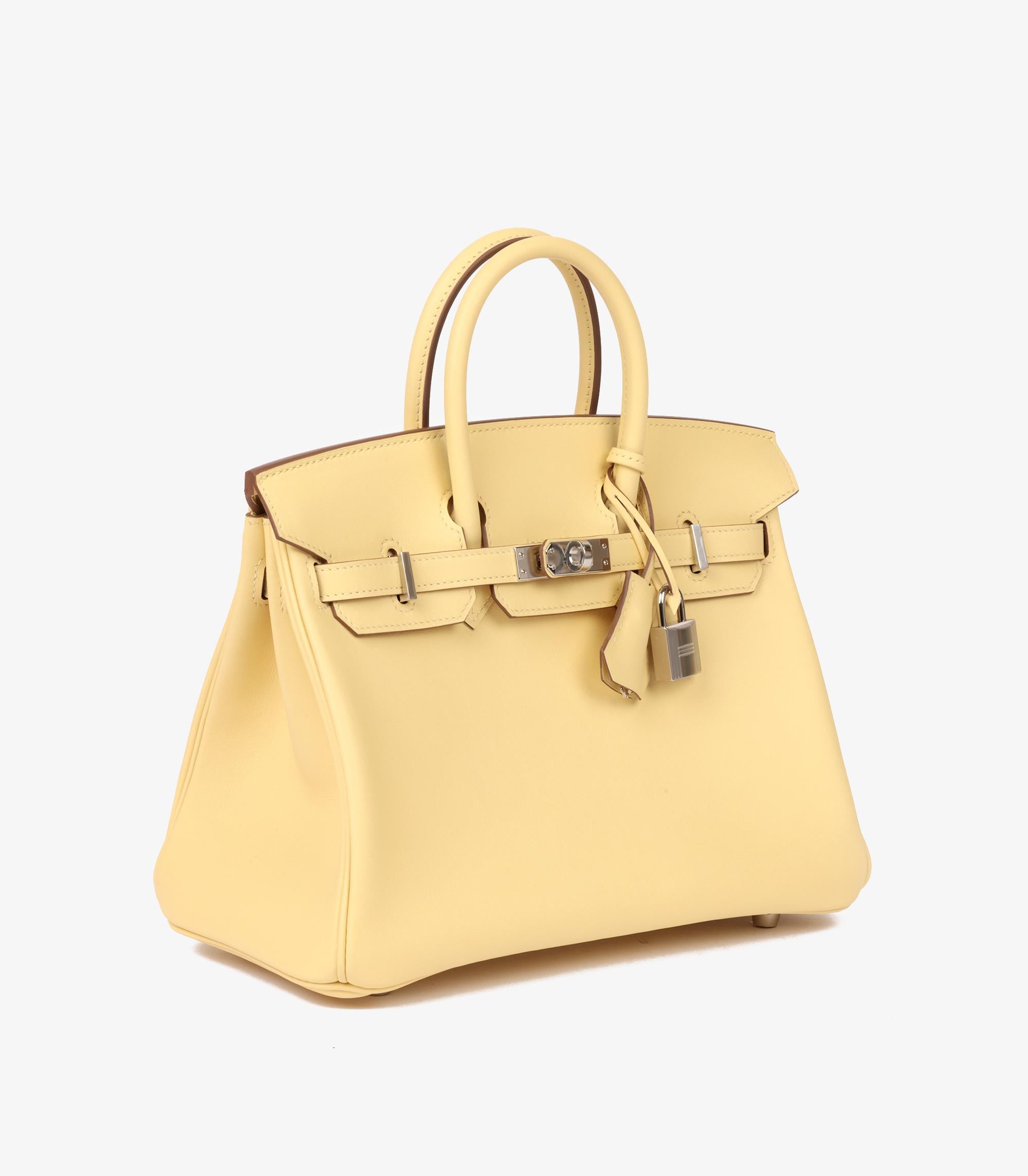 Hermès Jaune Poussin Swift Leather Birkin 25cm Retourne

Product Details
Xupes Ref: CB1366
Brand: Hermès
Model: Birkin 25cm
Type: Tote
Serial Number: W
Age: 2024
Accompanied By: Hermès Dust Bag, Box, Padlock, Keys, Clochette, Protective Felt, Rain