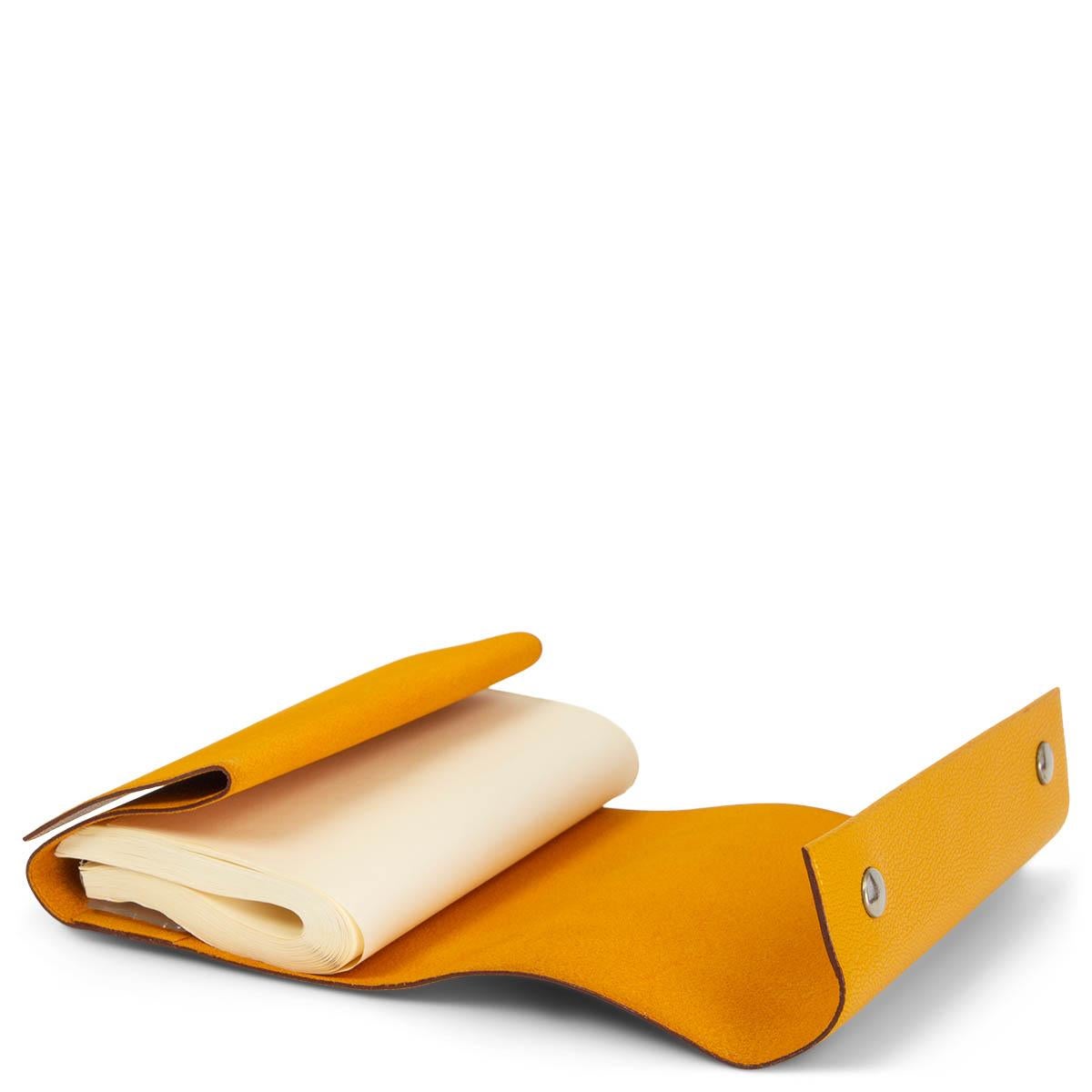 HERMES Jaune yellow Mysore leather CAHIER ROULE Roll Notebook In Fair Condition For Sale In Zürich, CH