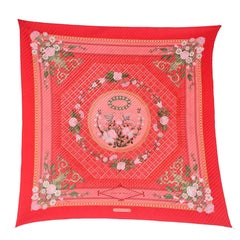 Hermès „Jeux de Paille“ Plissee-Seidenschal in Orange und Rosa mit Blumenmuster, 90 cm