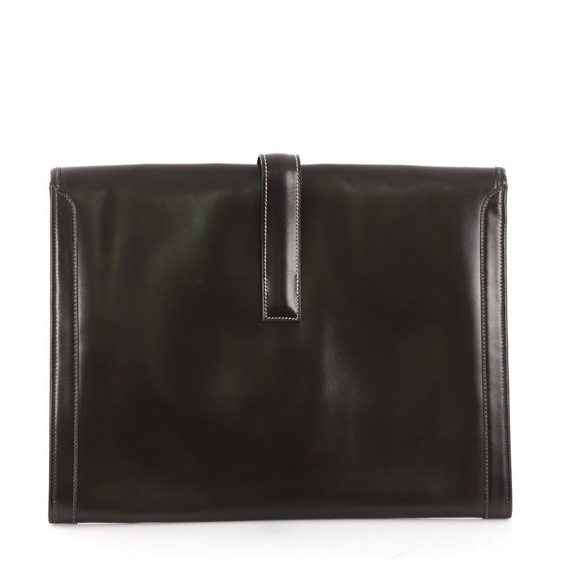 Hermes Jige Clutch Box Calf GM, crafted in Ebène box calf leather In Good Condition In NY, NY