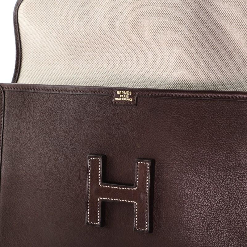 Hermes Jige Clutch Evergrain PM In Good Condition In NY, NY