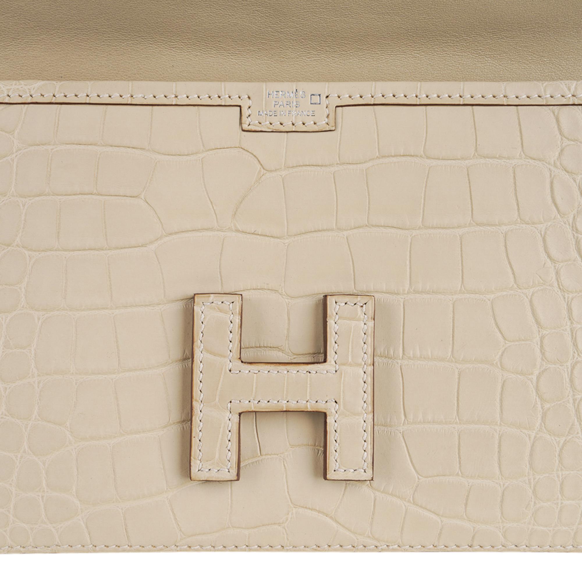 Hermes Jige Duo Wallet / Clutch Vanille Matte Alligator New In New Condition For Sale In Miami, FL