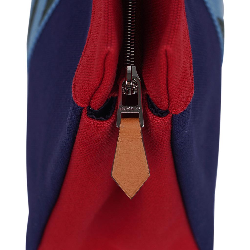 Petit modèle Jimetou d'Hermès bleu marine/rouge en vente 1