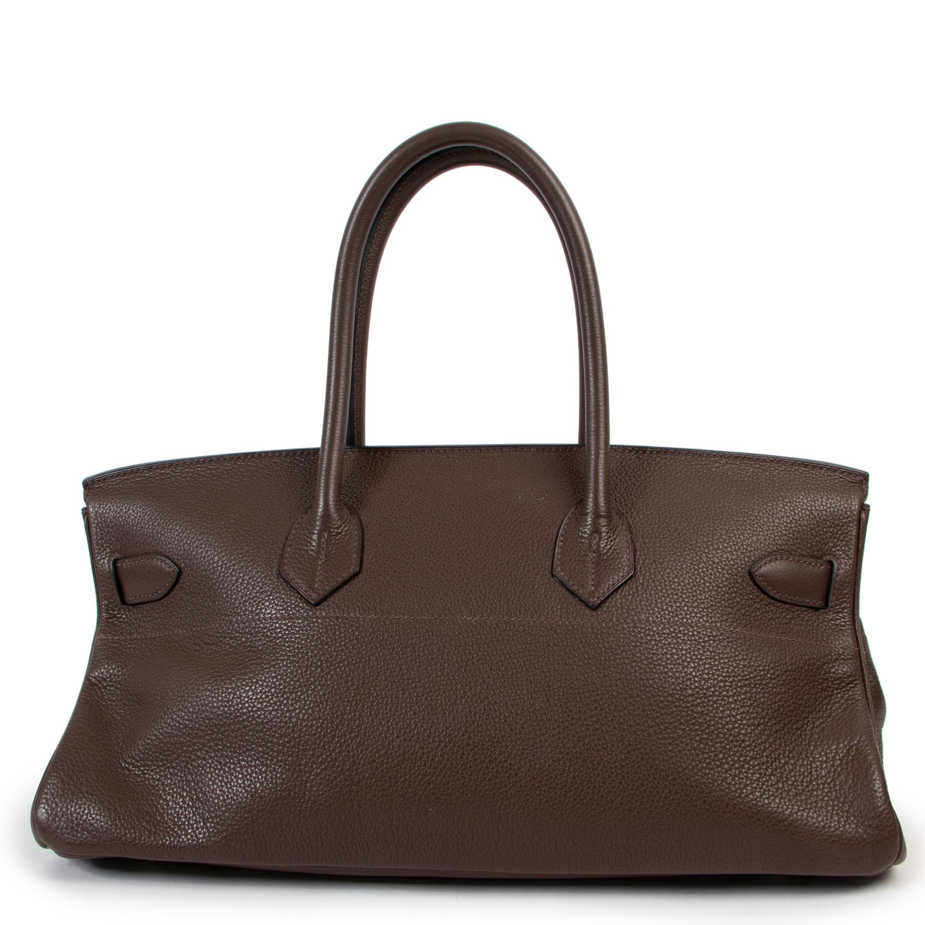 Hermès JPG Shoulder Birkin 42 Chocolat Togo PHW

Sold out worldwide! One of the most iconic bags, the Hermès Shoulder Birkin 42 will make a stand-out addition to your bag collection. Impeccably crafted from durable Togo leather and paired with