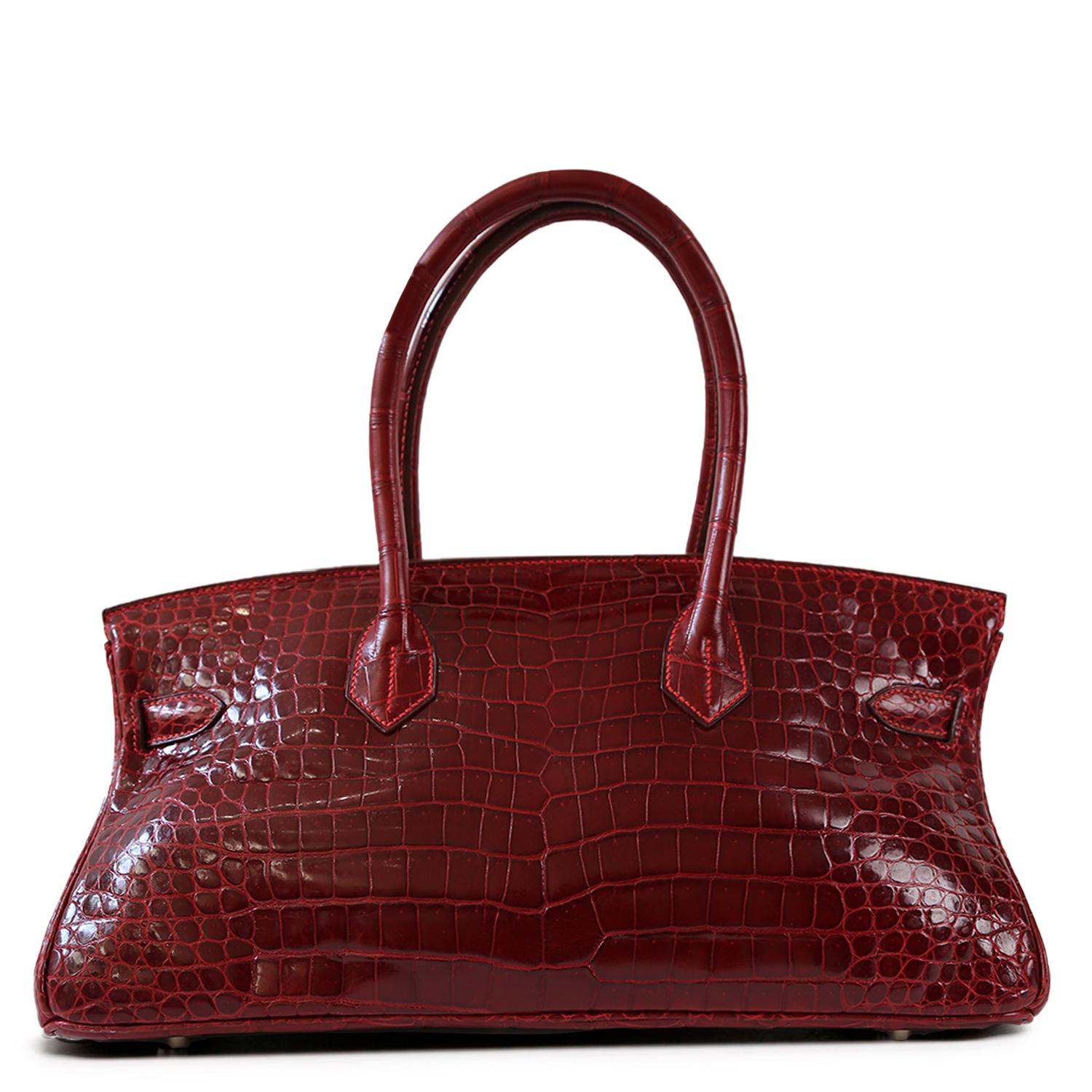 Hermès JPG Shoulder Birkin 42 Red PHW In Fair Condition For Sale In London, GB