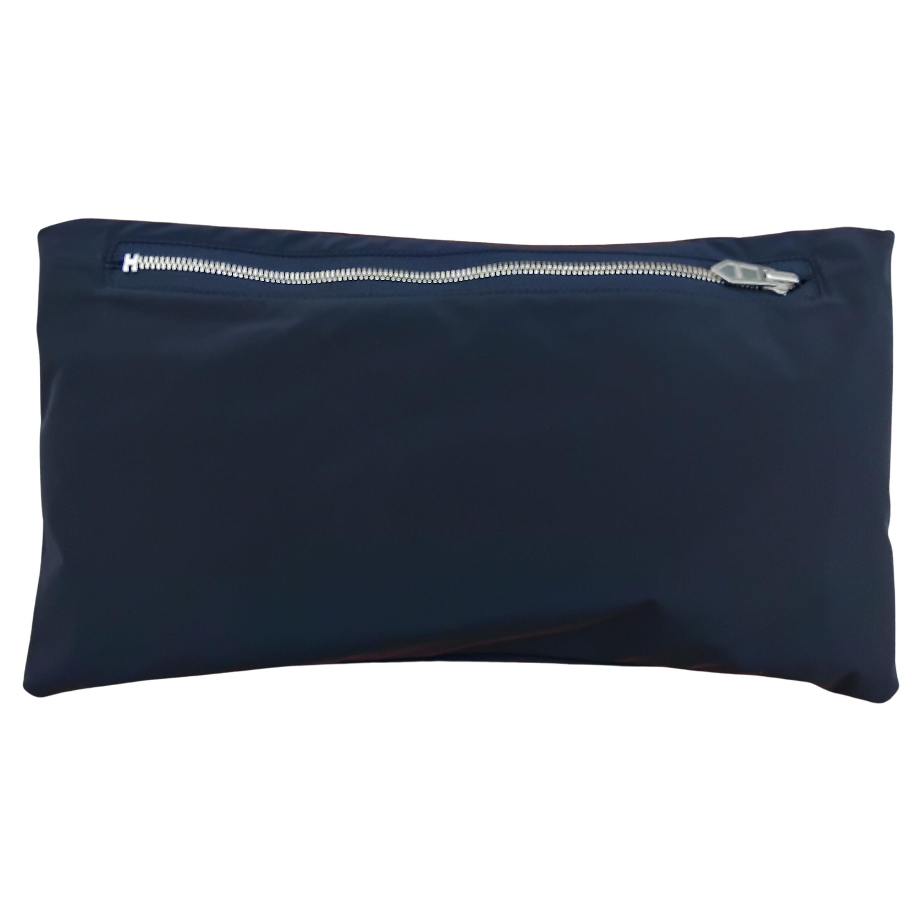Hermès Just In Case Cashmere Silk Scarf Navy Blue With Pocket For Sale 6
