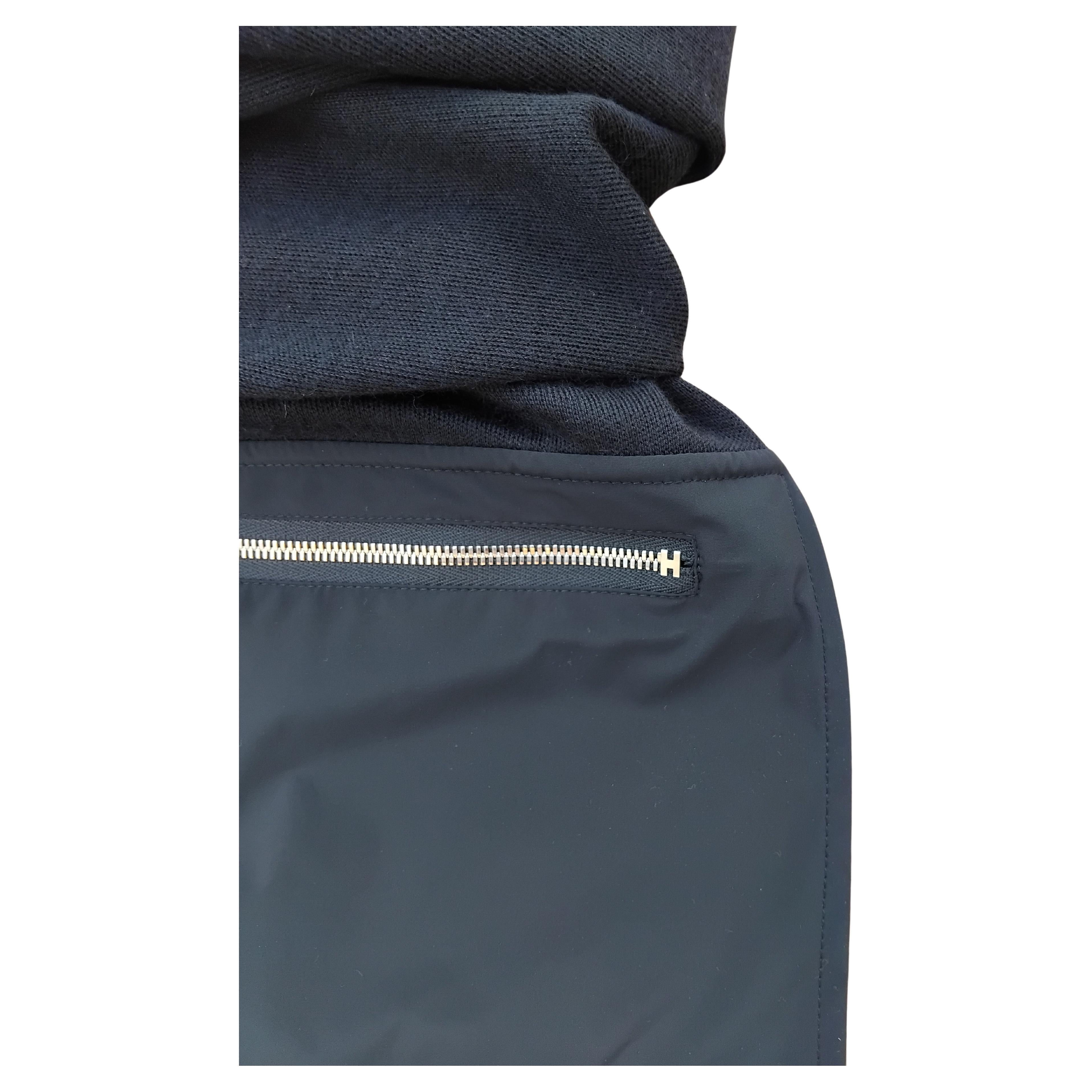 Hermès Just In Case Cashmere Silk Scarf Navy Blue With Pocket For Sale 1