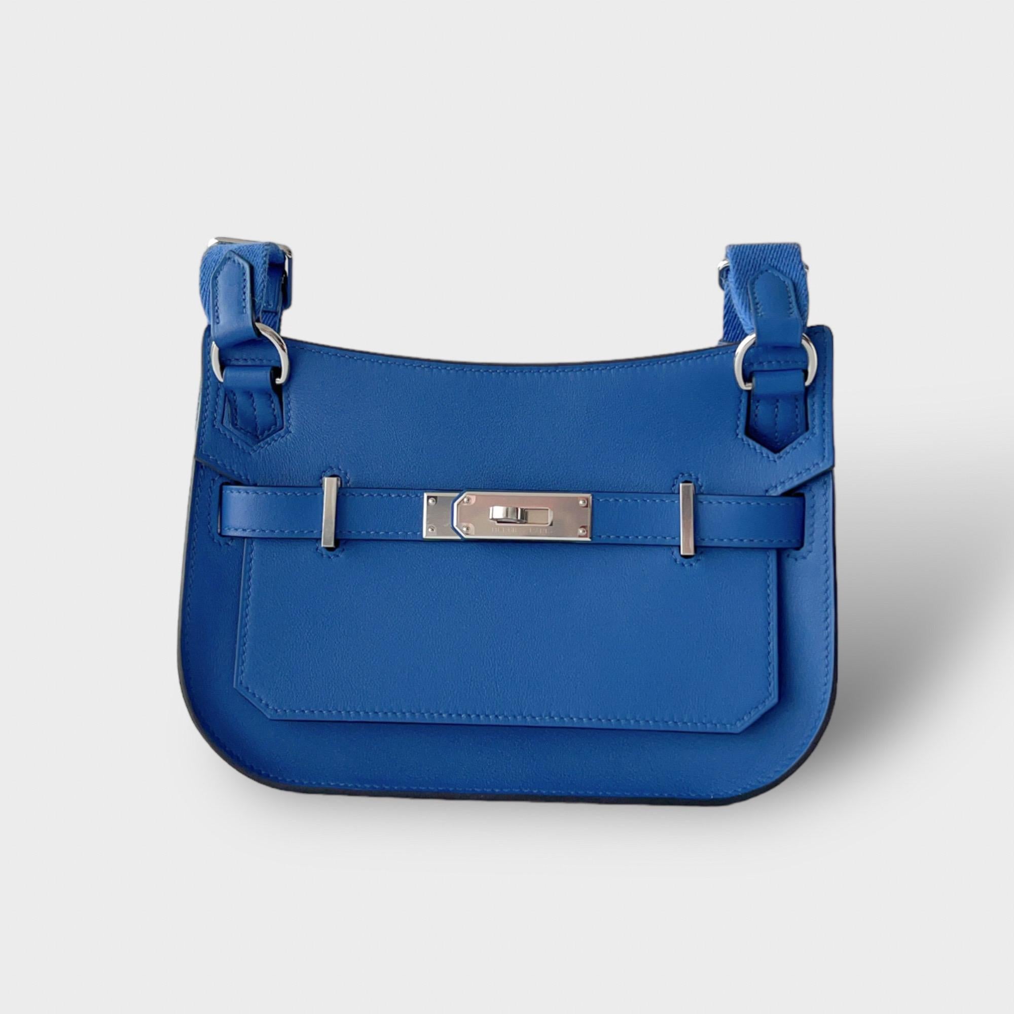 Shop this Hermes Jypsiere Mini Bag that just speaks elegance in a more sporty and casual way. It was handcrafted in 2023 (B) from swift leather. It comes in a soft blue known as Bleu France which is matched by Palladium hardware. It comes with a