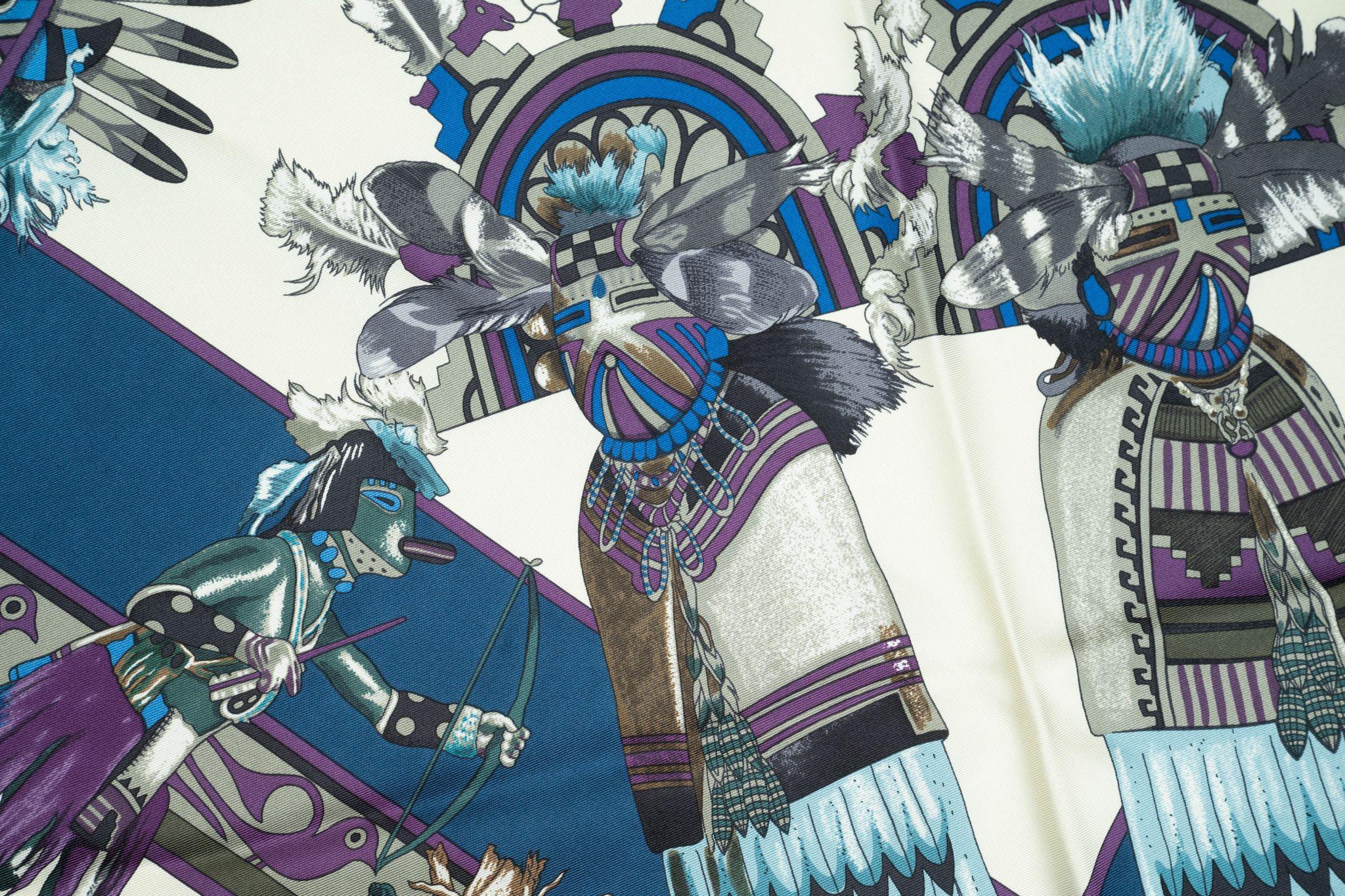 Grigio Sciarpa a triangolo con punte di Hermès 