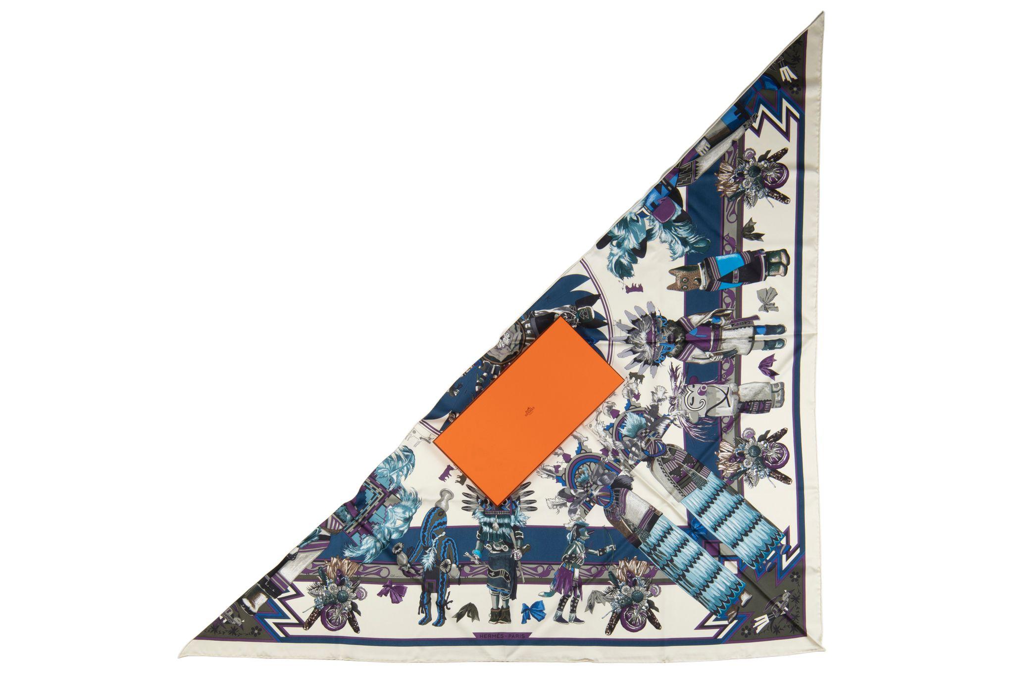 Sciarpa a triangolo con punte di Hermès 