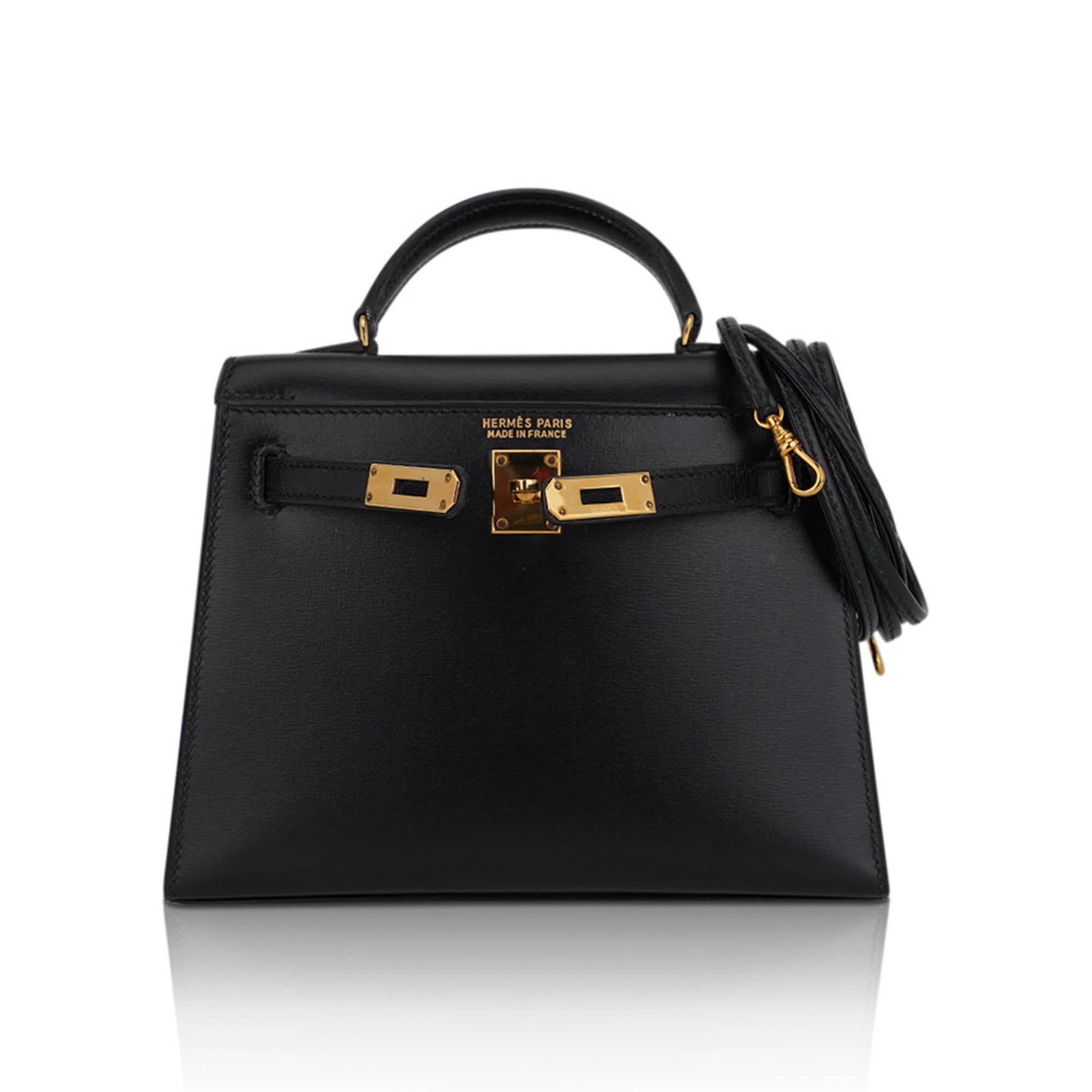 Hermes Kelly 15 Micro Bolso Sellier Caja Negra Piel Herrajes Dorados Negro en venta