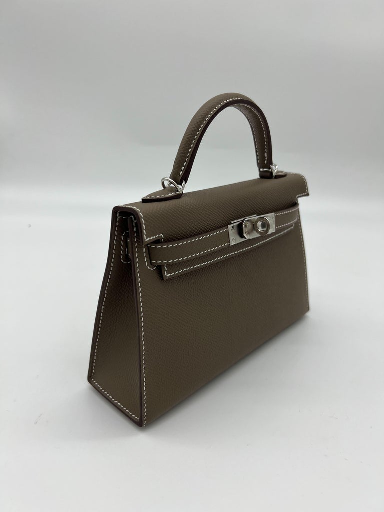 Hermes Kelly 20 Sellier Mauve Pale Mini Bag Palladium Hardware Chevre  Leather For Sale at 1stDibs
