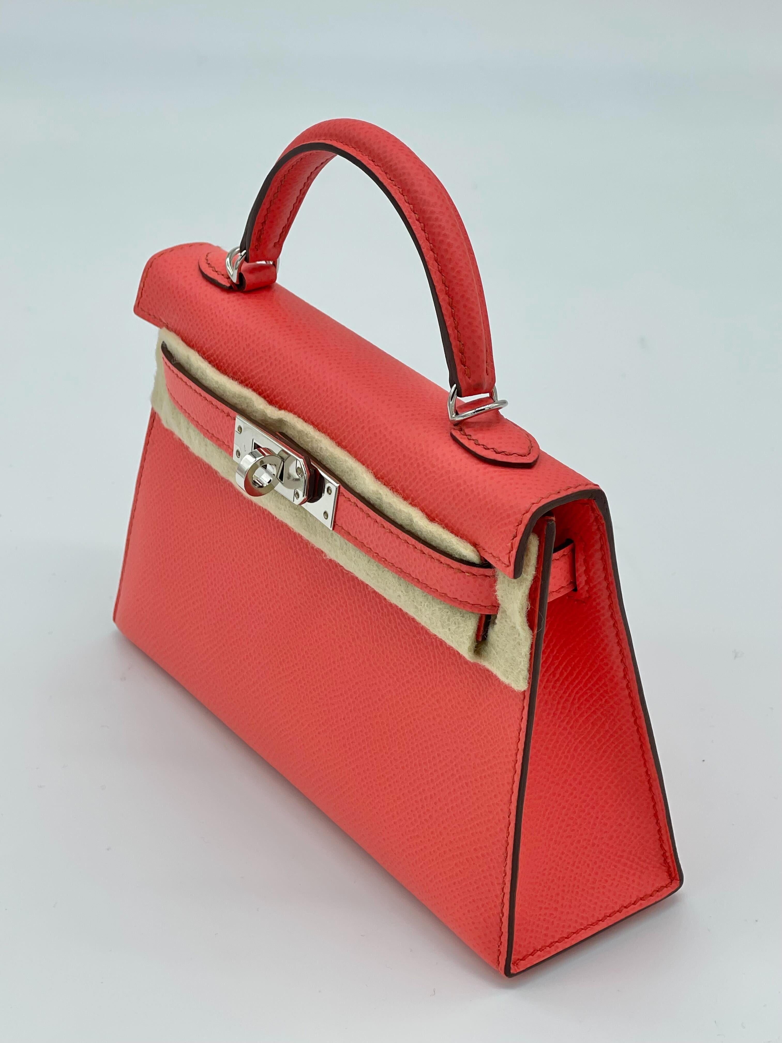 Hermes Kelly 20 Epsom Rose Texas Palladium Hardware im Zustand „Neu“ im Angebot in New York, NY