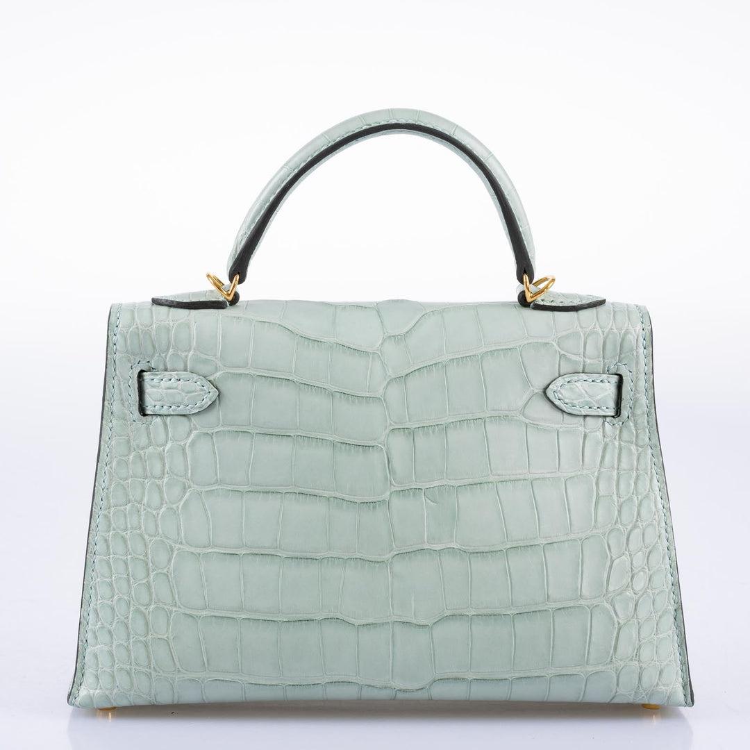 Gris Hermès Kelly 20 Mini II Sellier Vert D'Eau Sac en alligator mat, quincaillerie dorée en vente