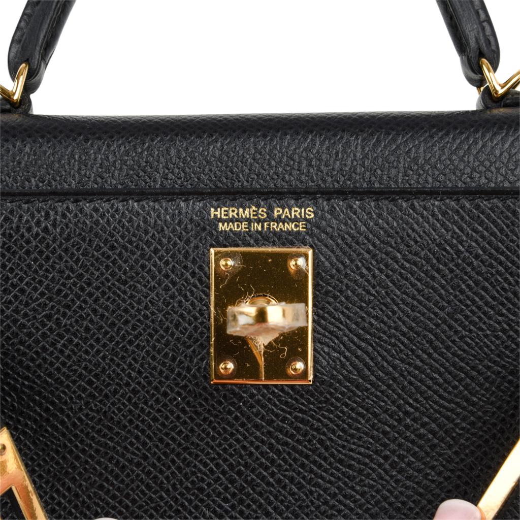Mightychic offers a guaranteed authentic Hermes Kelly 20 Mini sellier bag featured in classic Black
Coveted with gold hardware.   
Comes with signature HERMES box, shoulder strap, and  sleeper.
**The photos below are for the Black bag only. The Rose