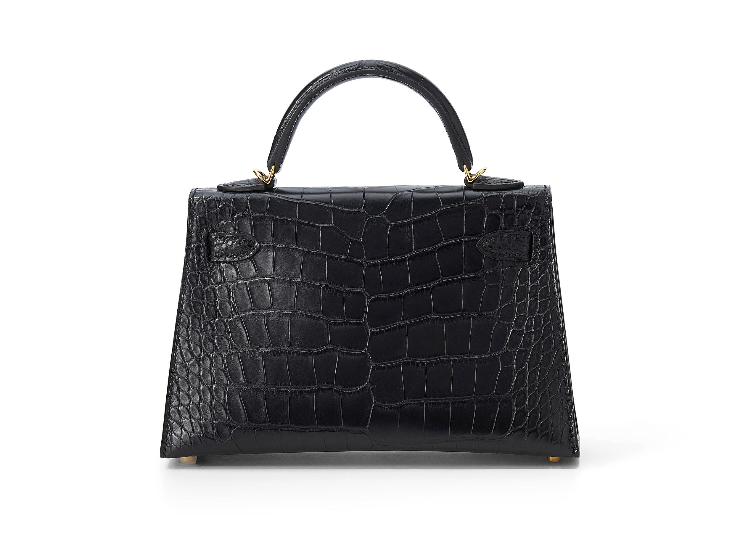 Hermès Kelly 20 Mini Noir/Black Alligator Matte Gold Hardware In New Condition For Sale In Berlin, DE