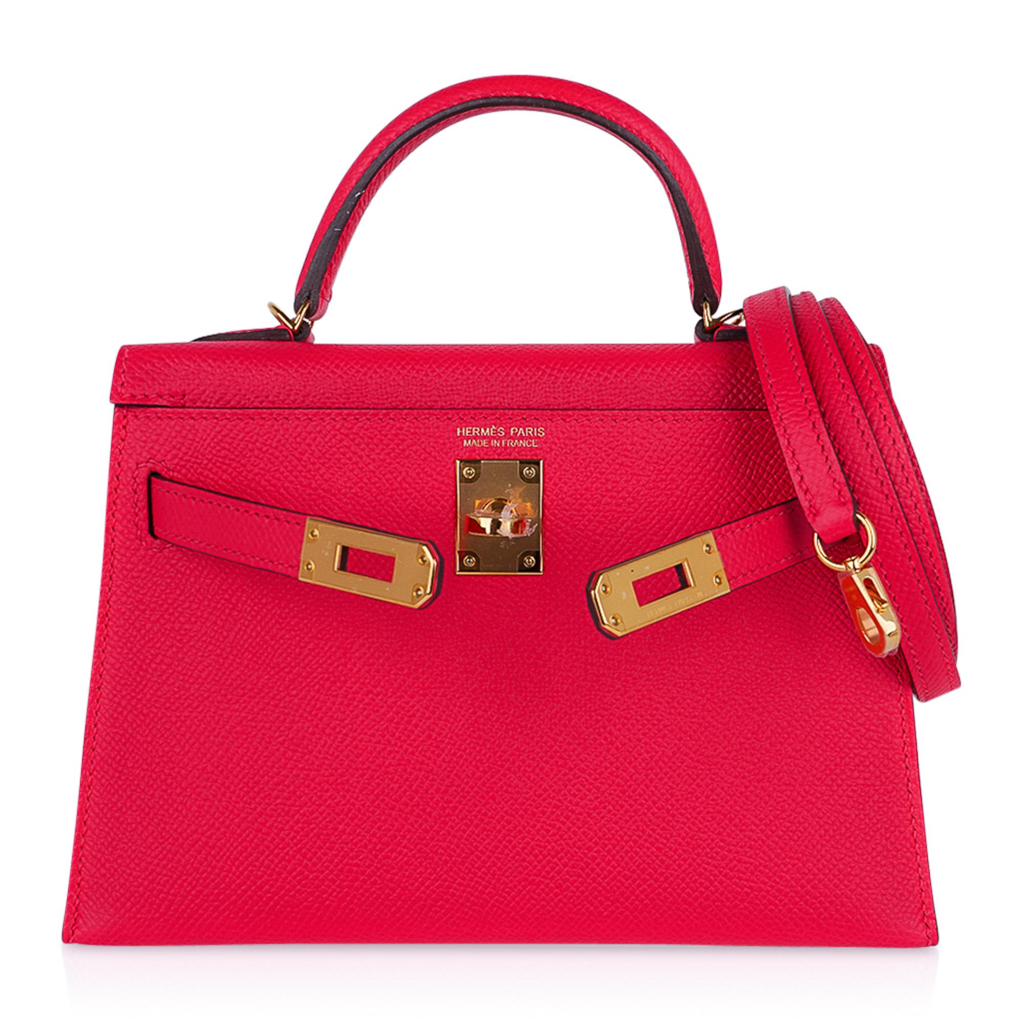 Hermes Kelly 20 Mini Sellier Bag Rose Extreme Epsom Gold Hardware In New Condition In Miami, FL
